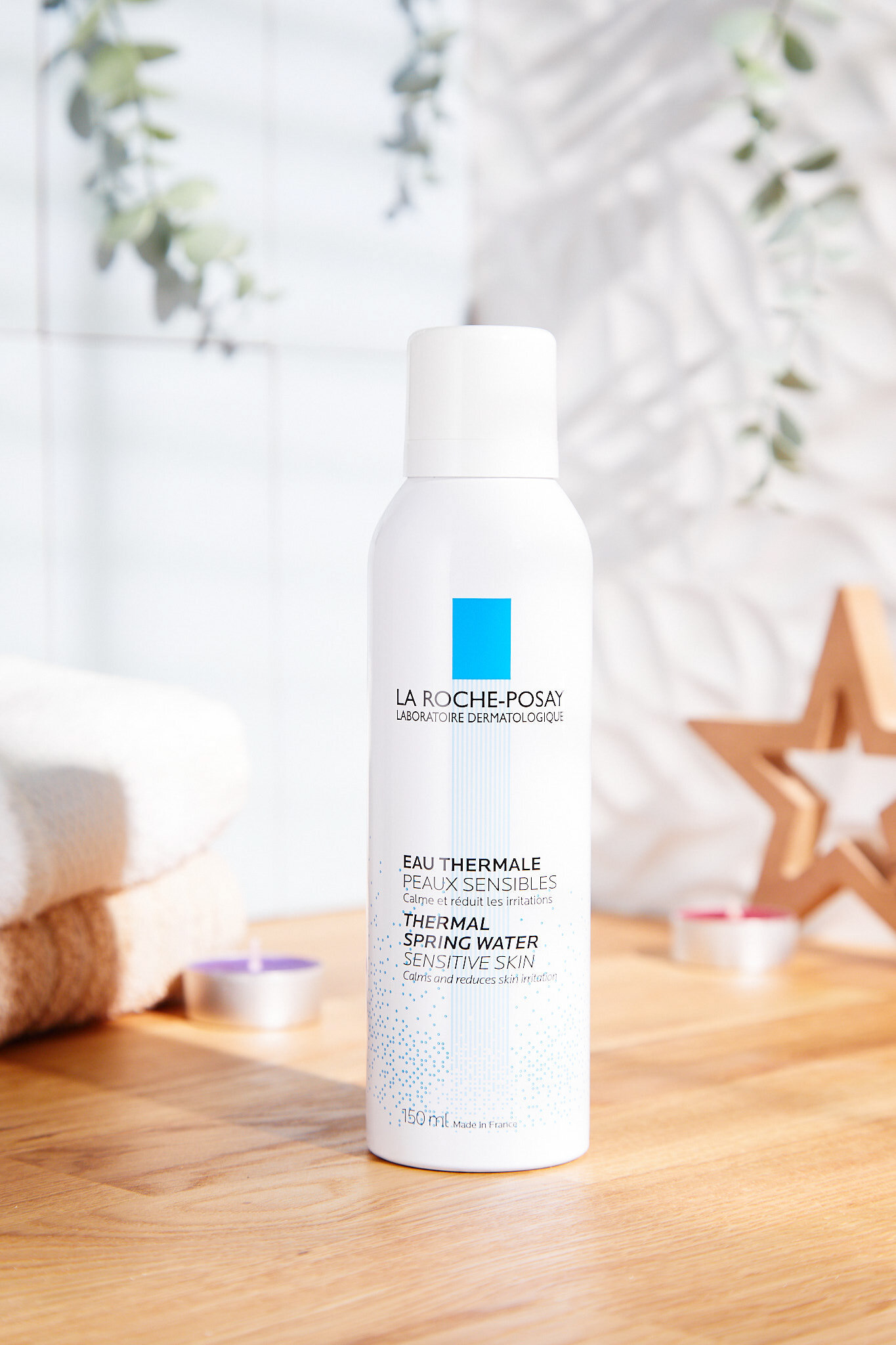 Product shots by Tiberiu Arsene, shot for La Roche Posay.