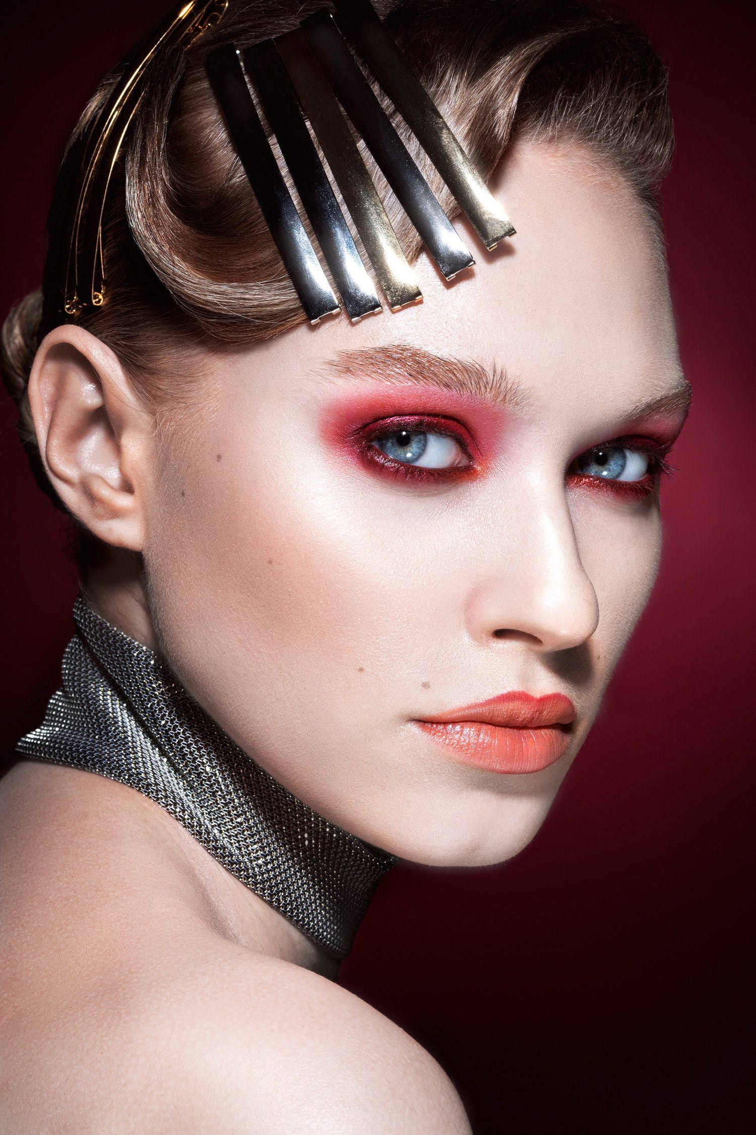 Beauty shot by Tiberiu Arsene with Gina Chirila for Unica.