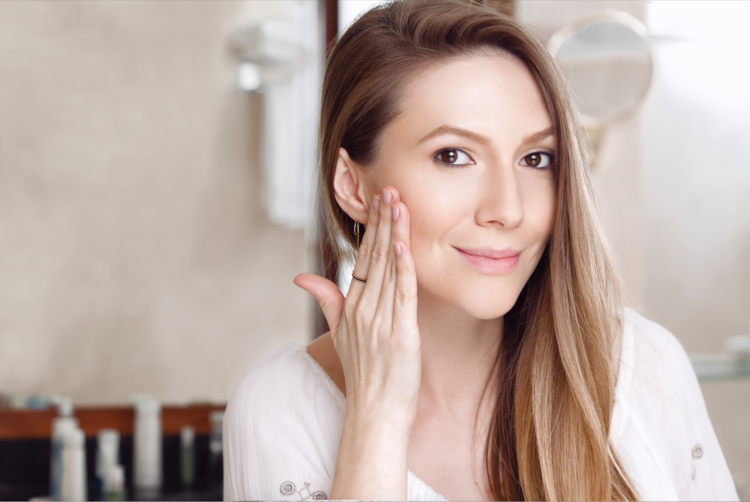 Commercial shot by Tiberiu Arsene with Adela Popescu for Oriflame.