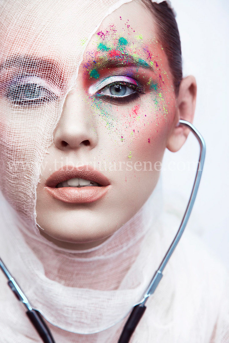 Beauty shot by Tiberiu Arsene with Andreea Matei for Elegant Magazine.