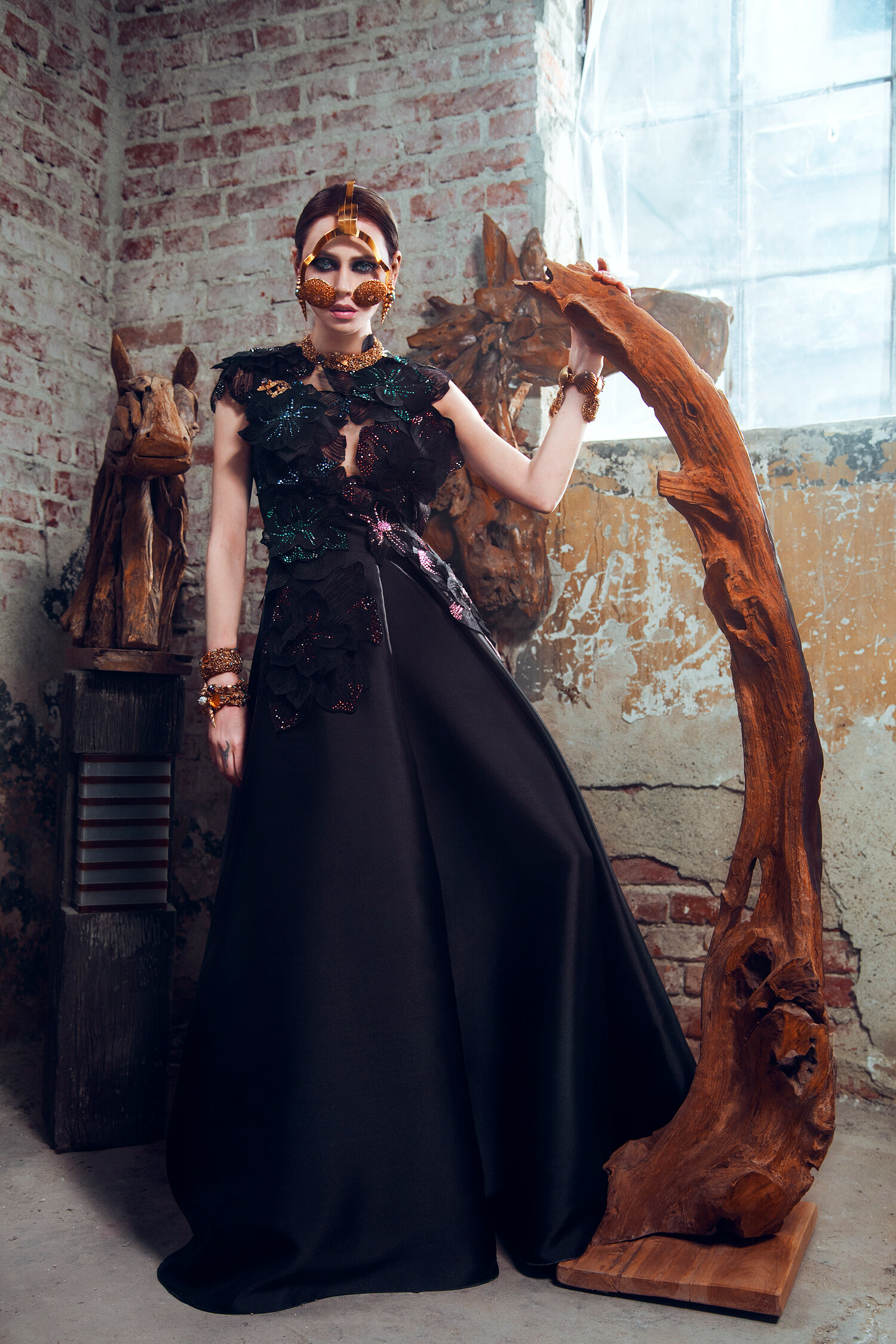 Fashion shot by Tiberiu Arsene.