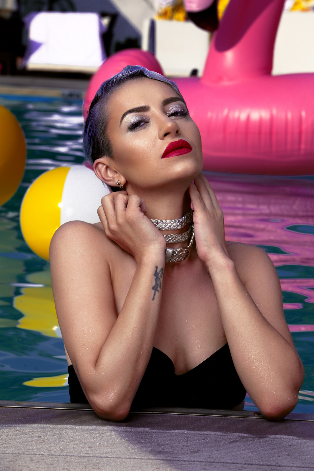 Fashion shot by Tiberiu Arsene with Giulia Anghelescu for Avantaje.