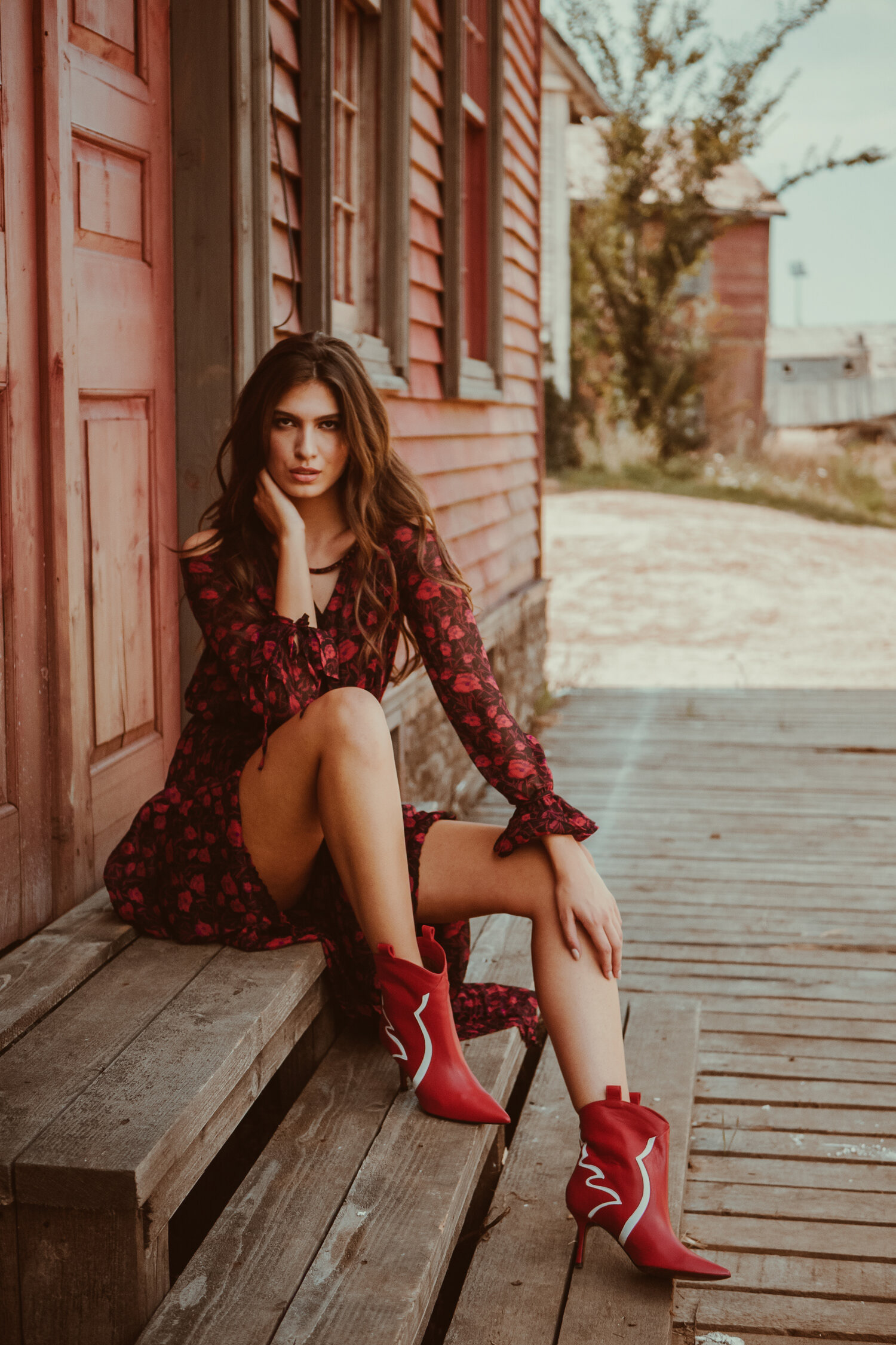 Fashion shot by Tiberiu Arsene, for Revista Avantaje.