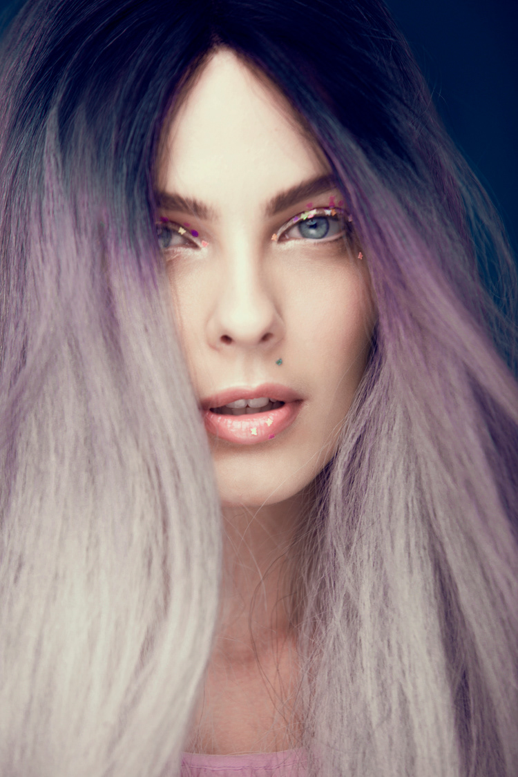 Beauty shot by Tiberiu Arsene with Iuliana Nae for Les Professionnels.