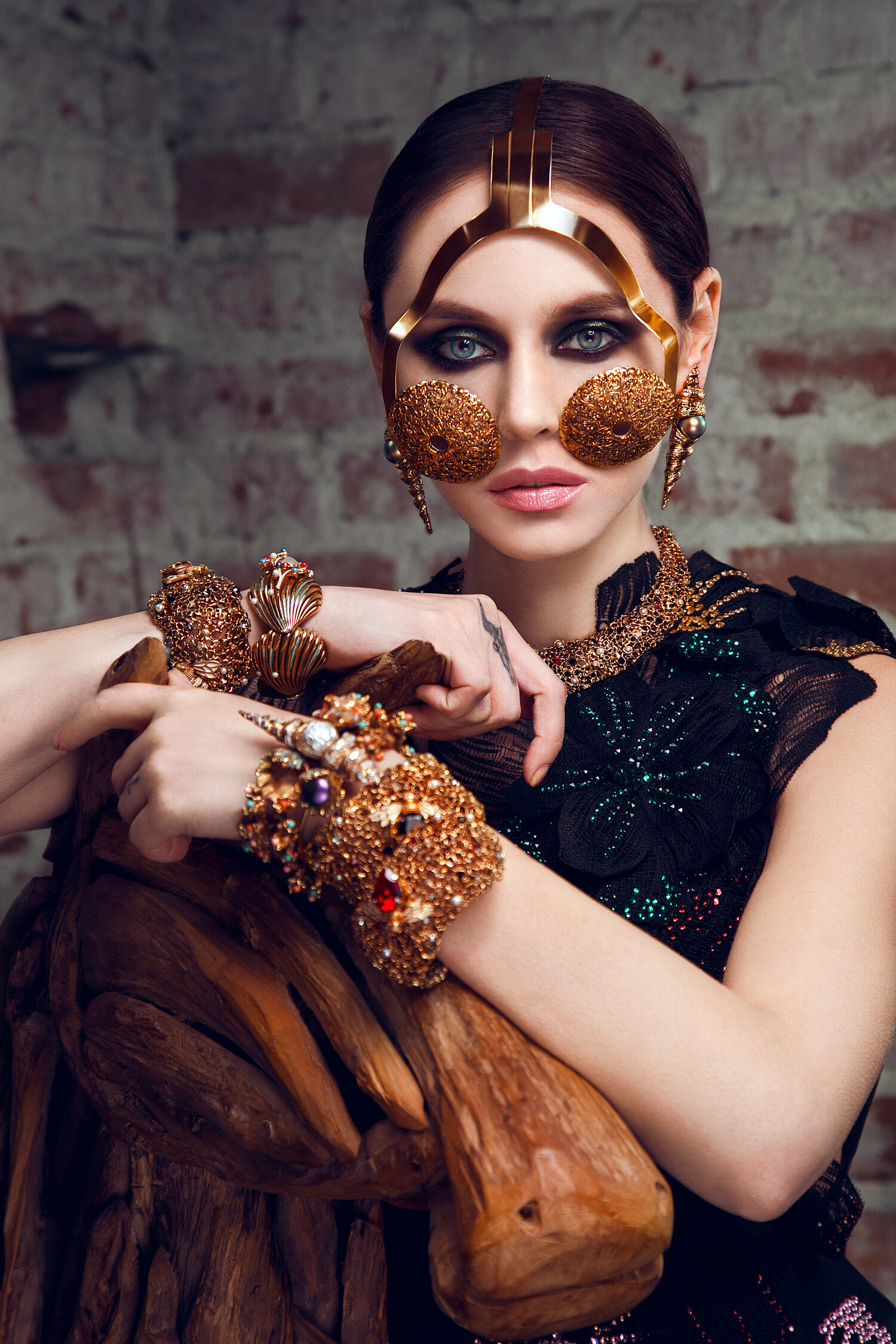 Fashion shot by Tiberiu Arsene.