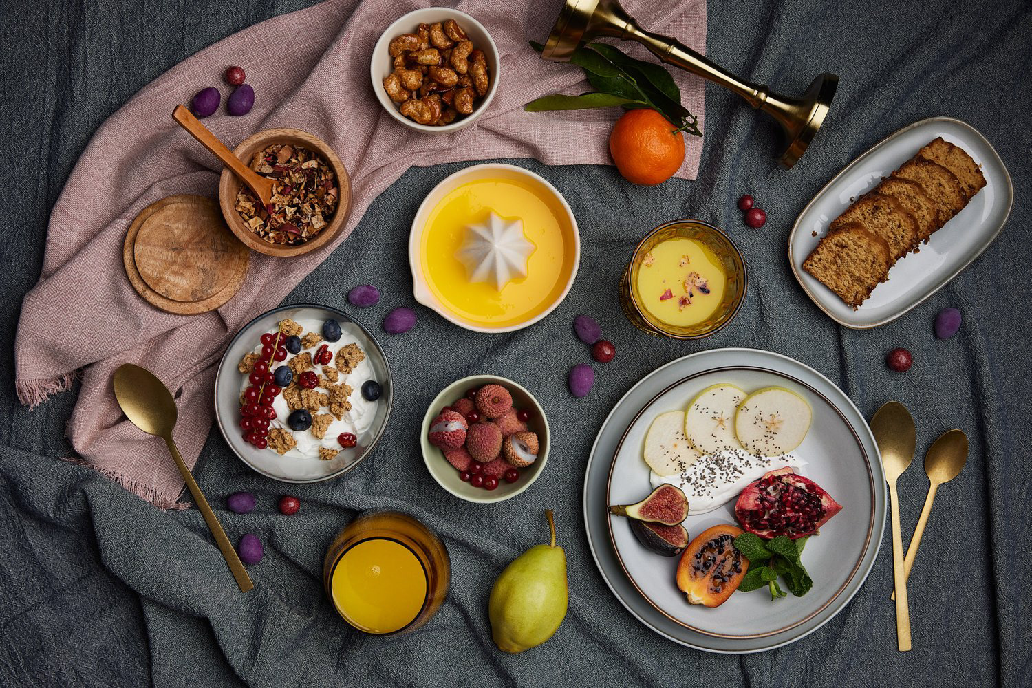 Product shots by Tiberiu Arsene, shot for Delhaize.