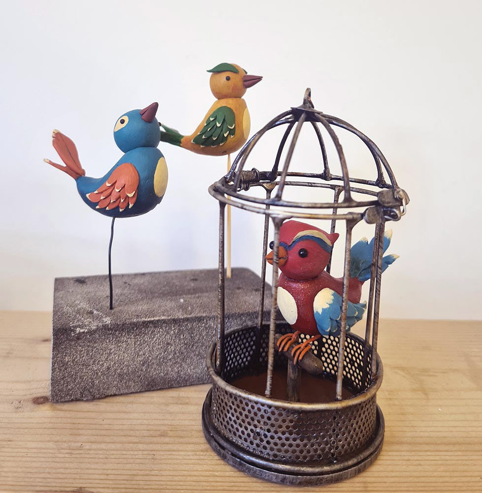 I made all three bird puppets, which were all animatable.