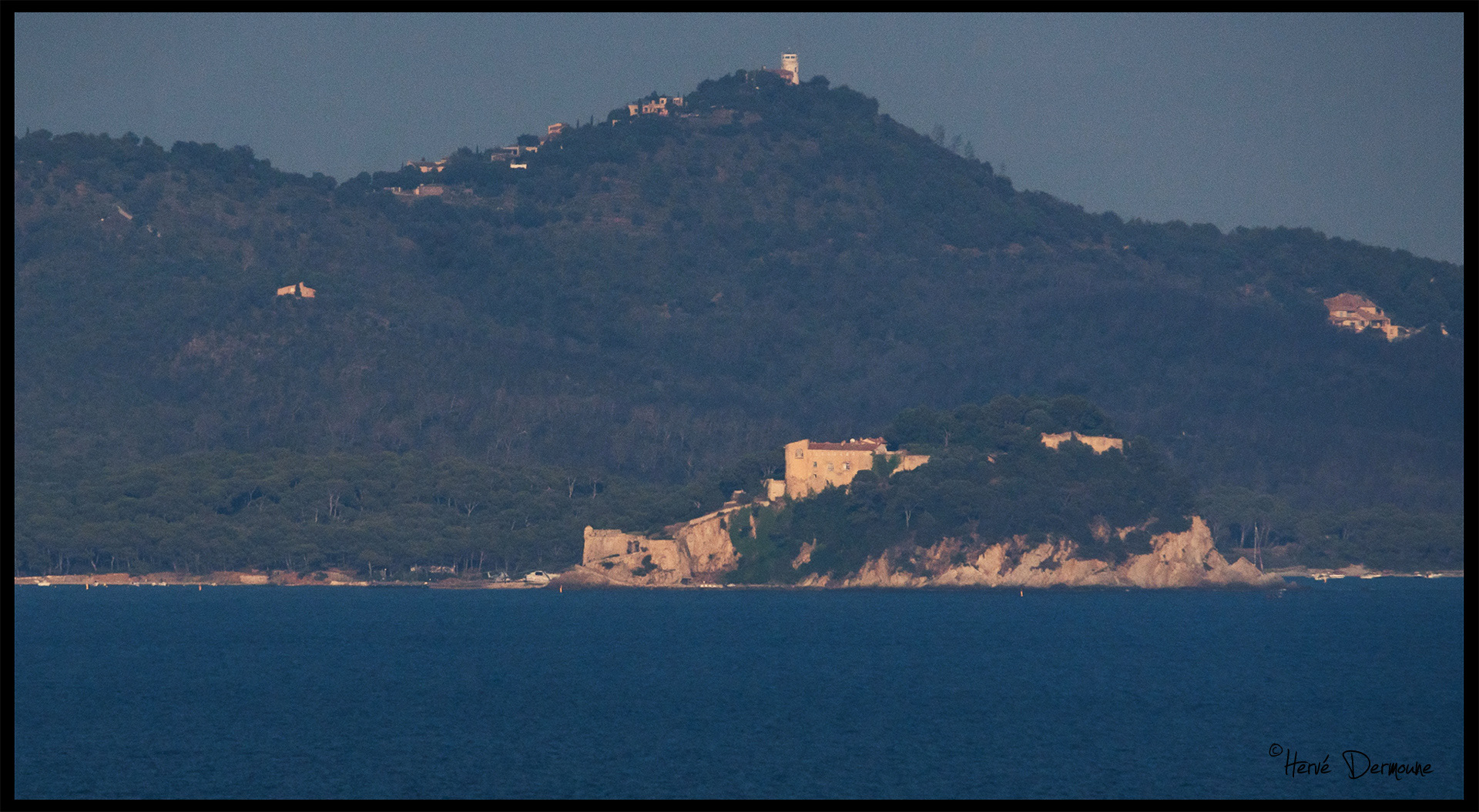 Hélicoptères visibles de Hyères !