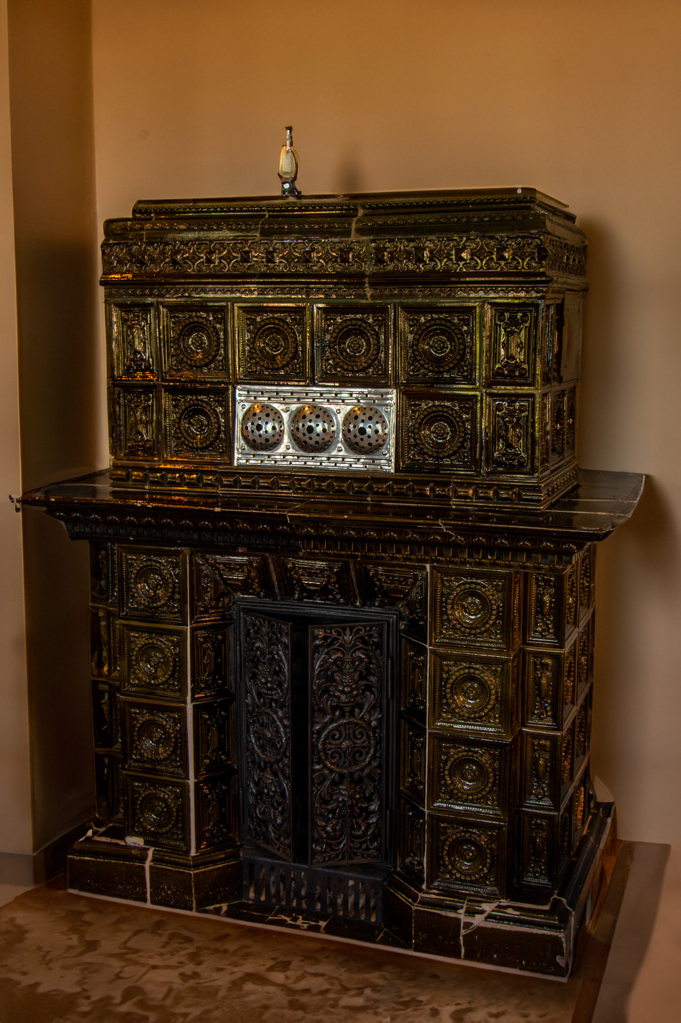 Hoyer - Kachel in molenhuis