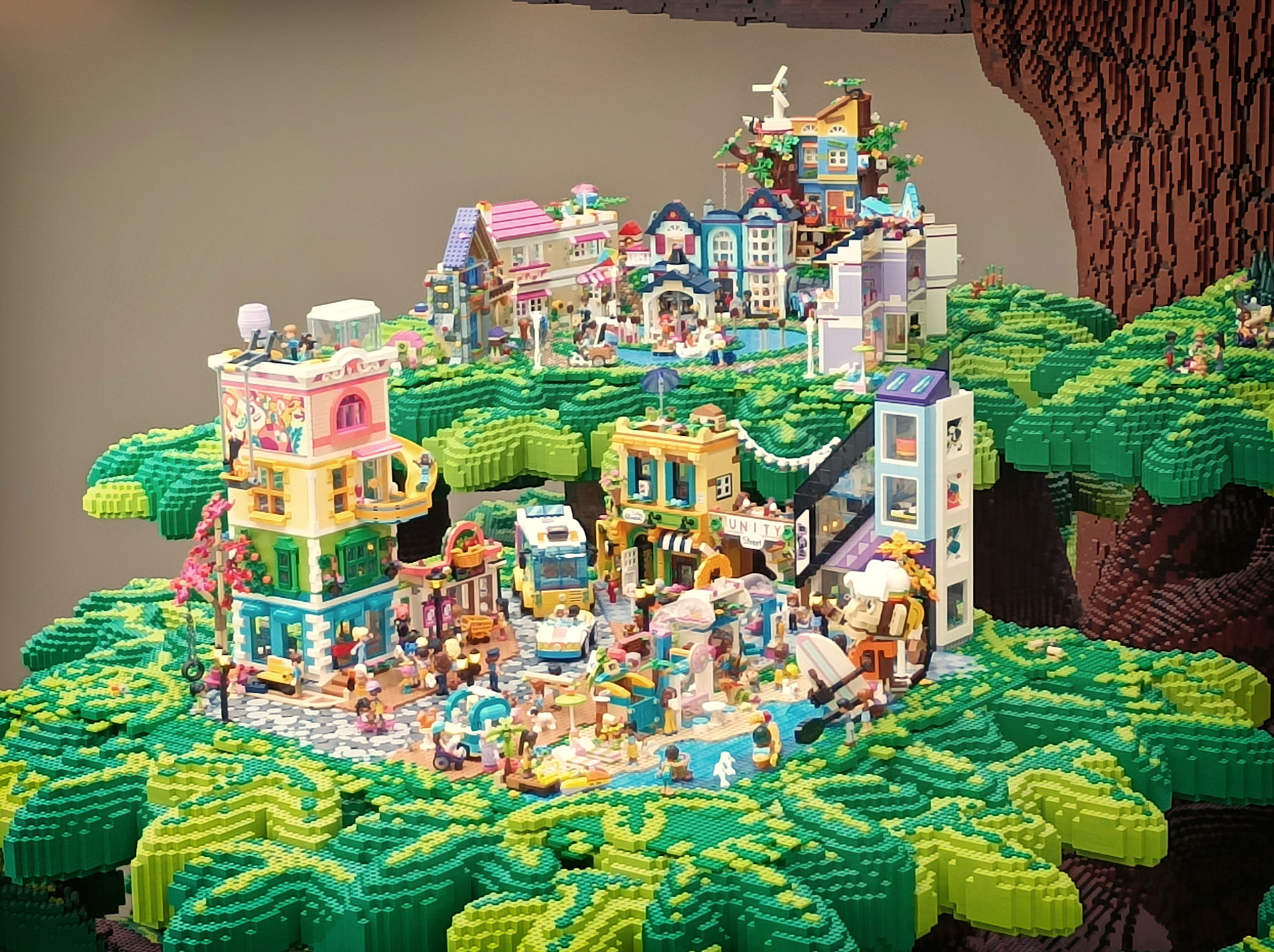 LegoHouse Boom Detail2