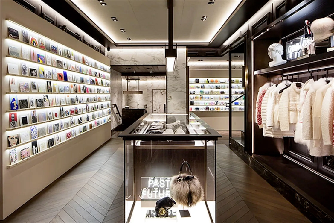 FREEZE FOR FRIEZE - OLD BOND ST LONDON, UK