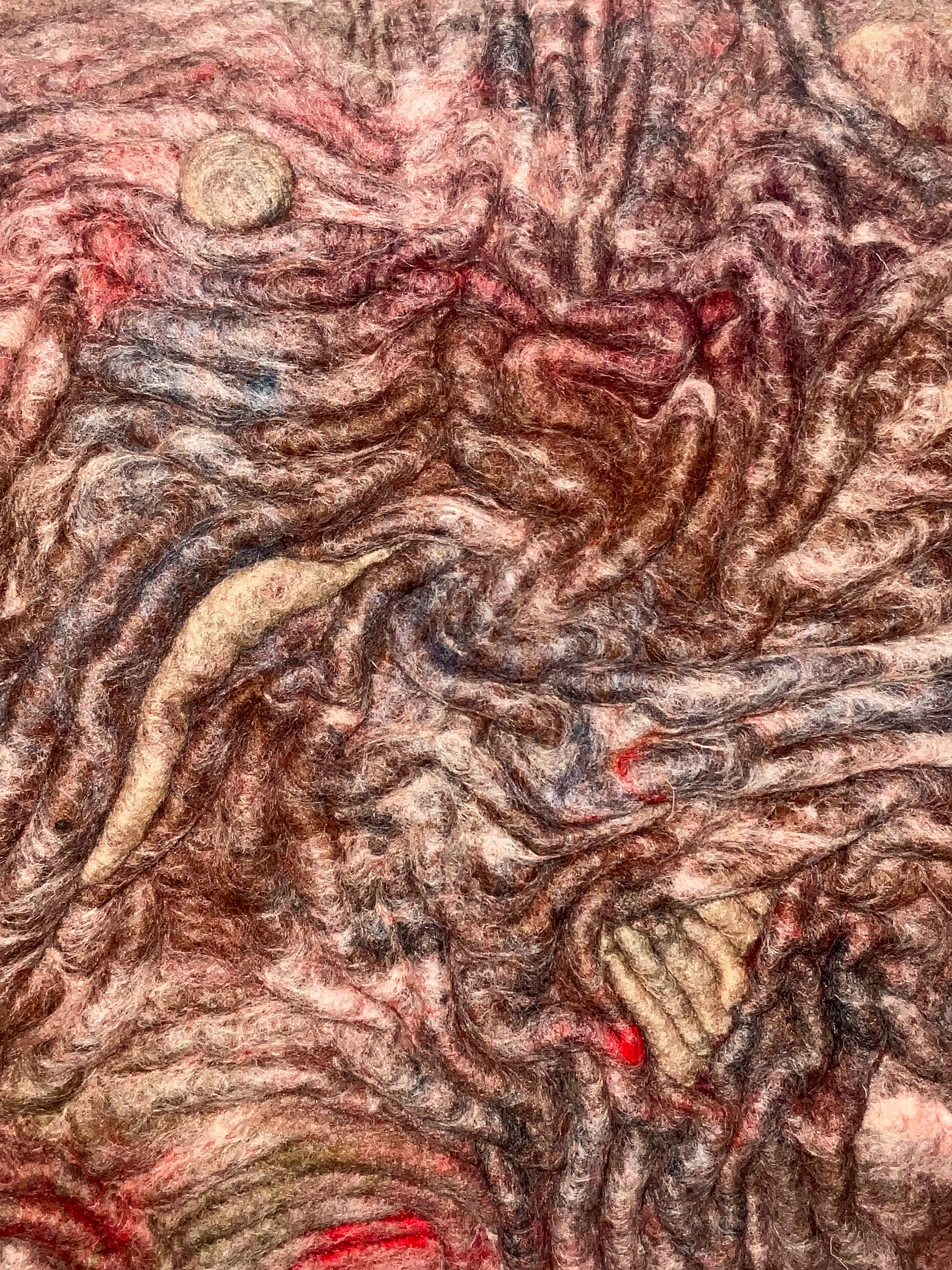 <주름, 점 Wrinkle, Mole>, 장새샘, 2024, 양모펠트, 58x34(cm)