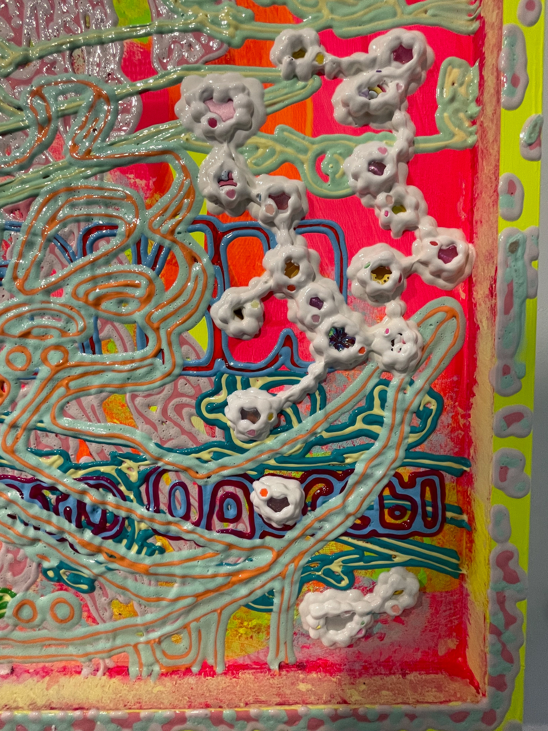 <나는 아름답다_1 I AM Beautiful_1>, 장영준, 2024, Acrylic and Gel medium, Confetti and Decoden, 60.6x72.7x5(cm)
