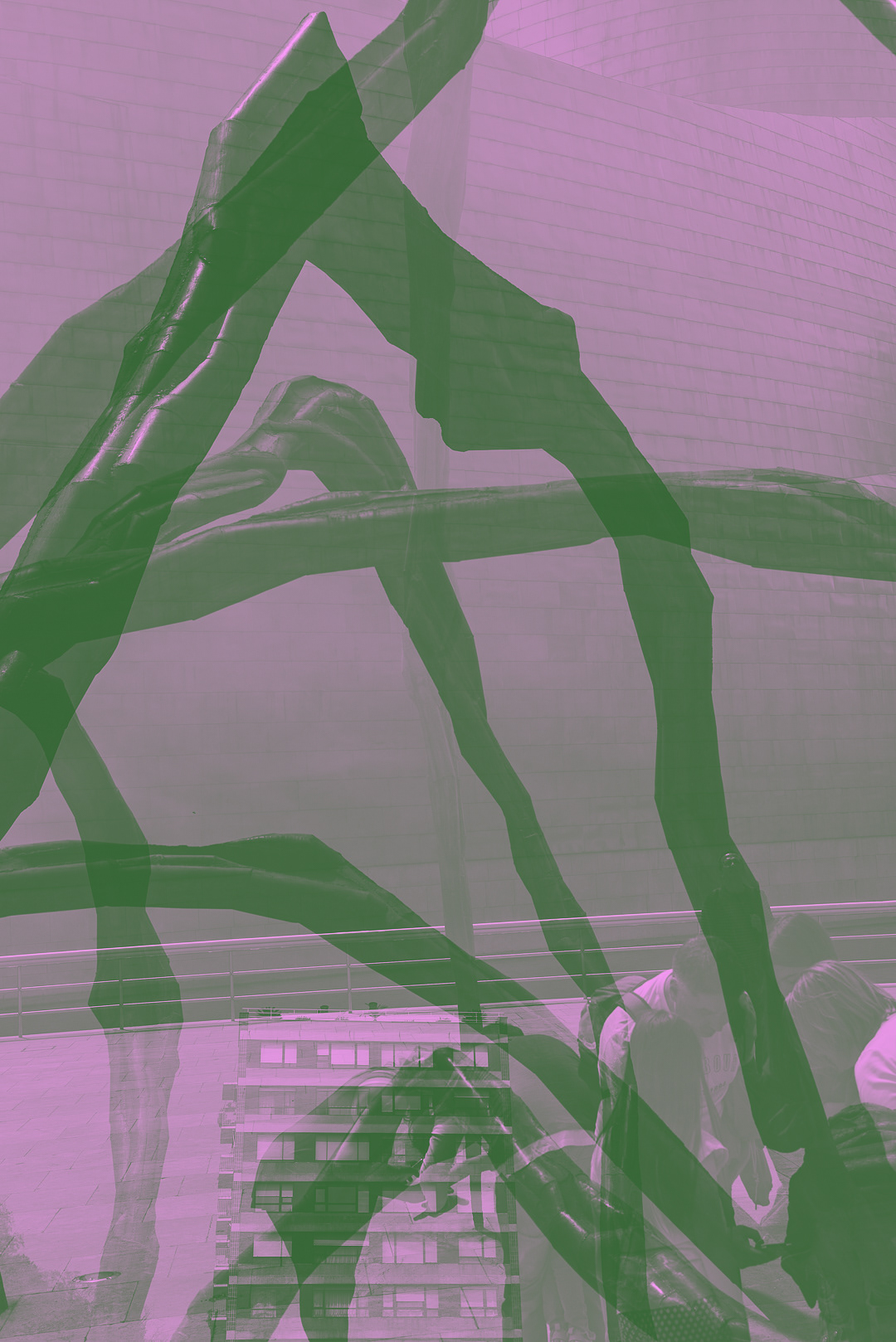 Maman abstract prey