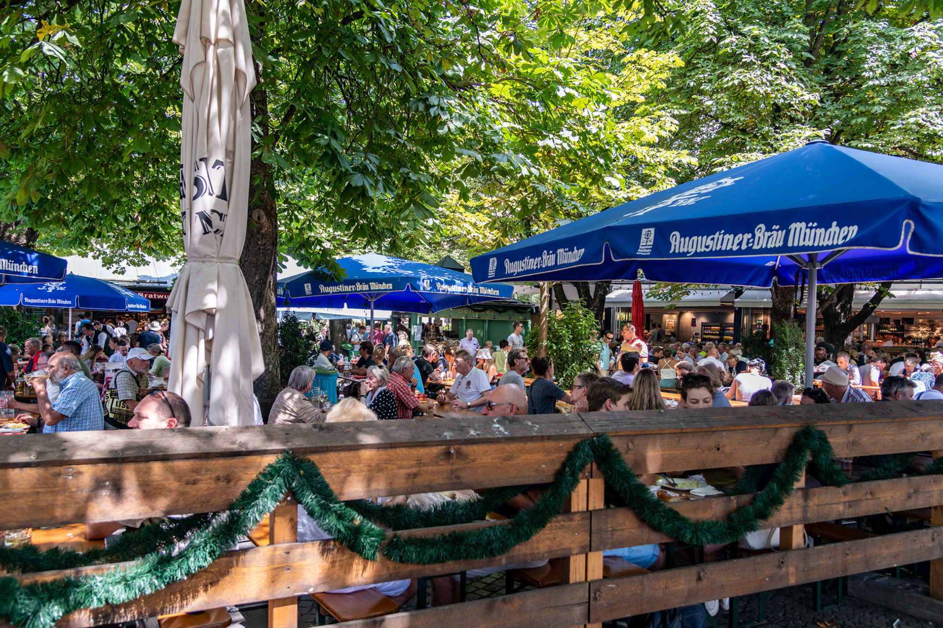 The beer garden in the center of the Viktualienmarkt