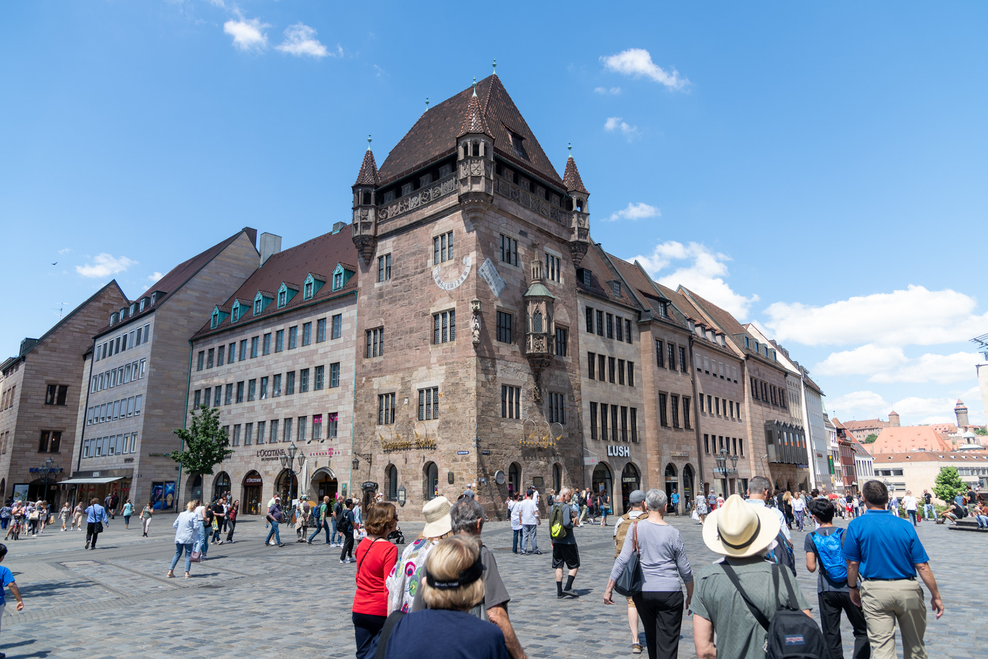 Nassau House (Nassauer Haus / Nassauer House), also known as the Schlusselfelder Foundation House (Schlusselfeldersche Stiftungshaus) is a medieval residential tower, which is one of the most famous and significant sights of Nuremberg. The Nassau House is the only surviving residential tower in Nuremberg, which was not completely destroyed (but badly damaged) during World War II and which is considered one of the oldest buildings and one of the few examples of Romanesque architecture in the city.