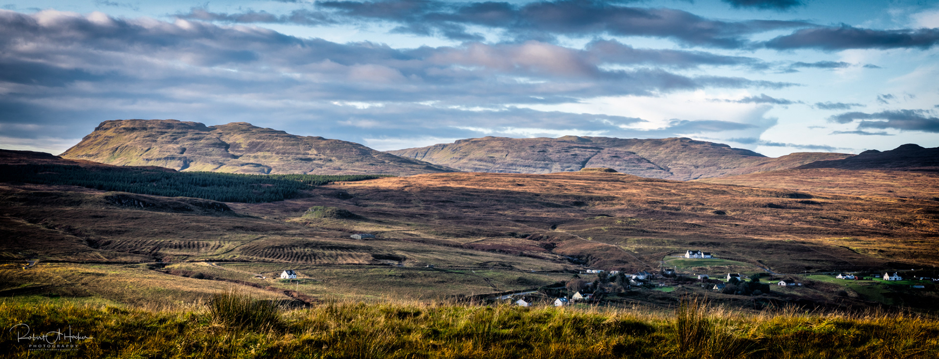 Overlook along the road to Uig near Drynoch, Isle of Skye