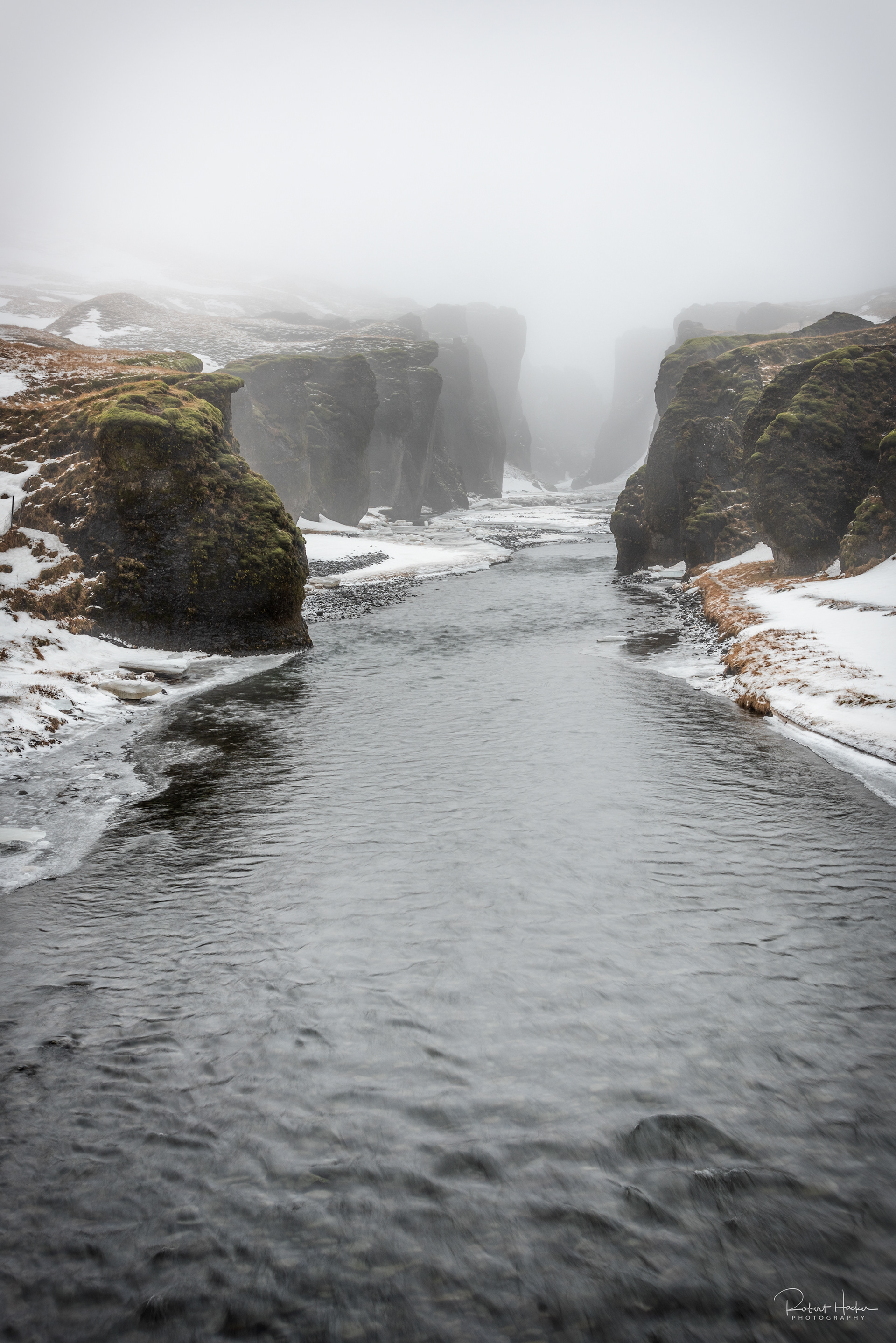 Fjaðrárgljúfur Canyon