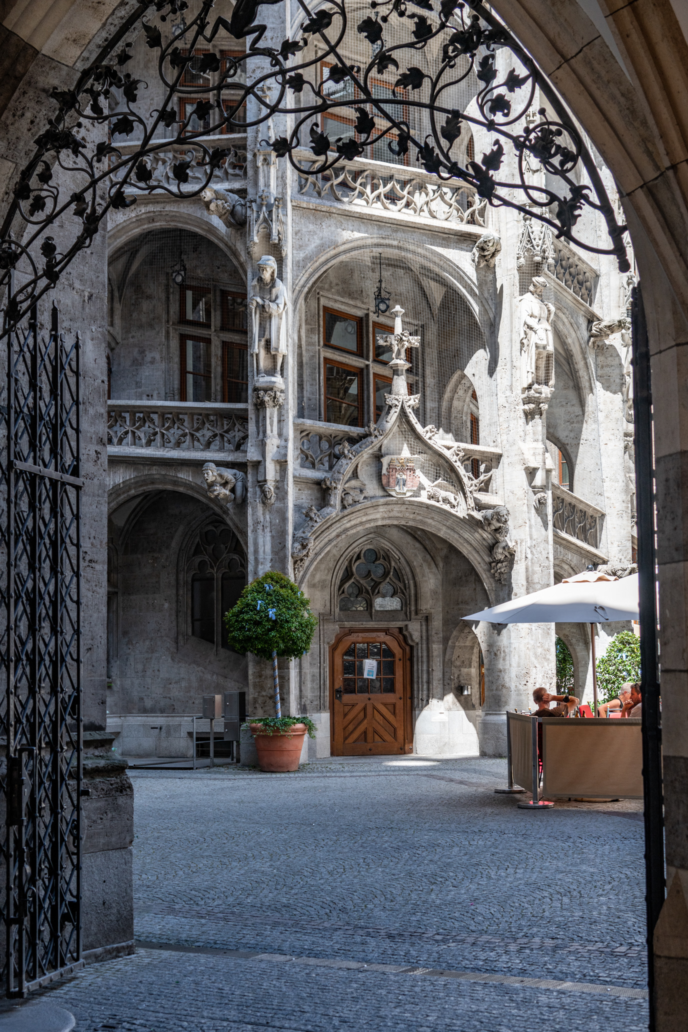 The inner courtyard of the old Rathaus