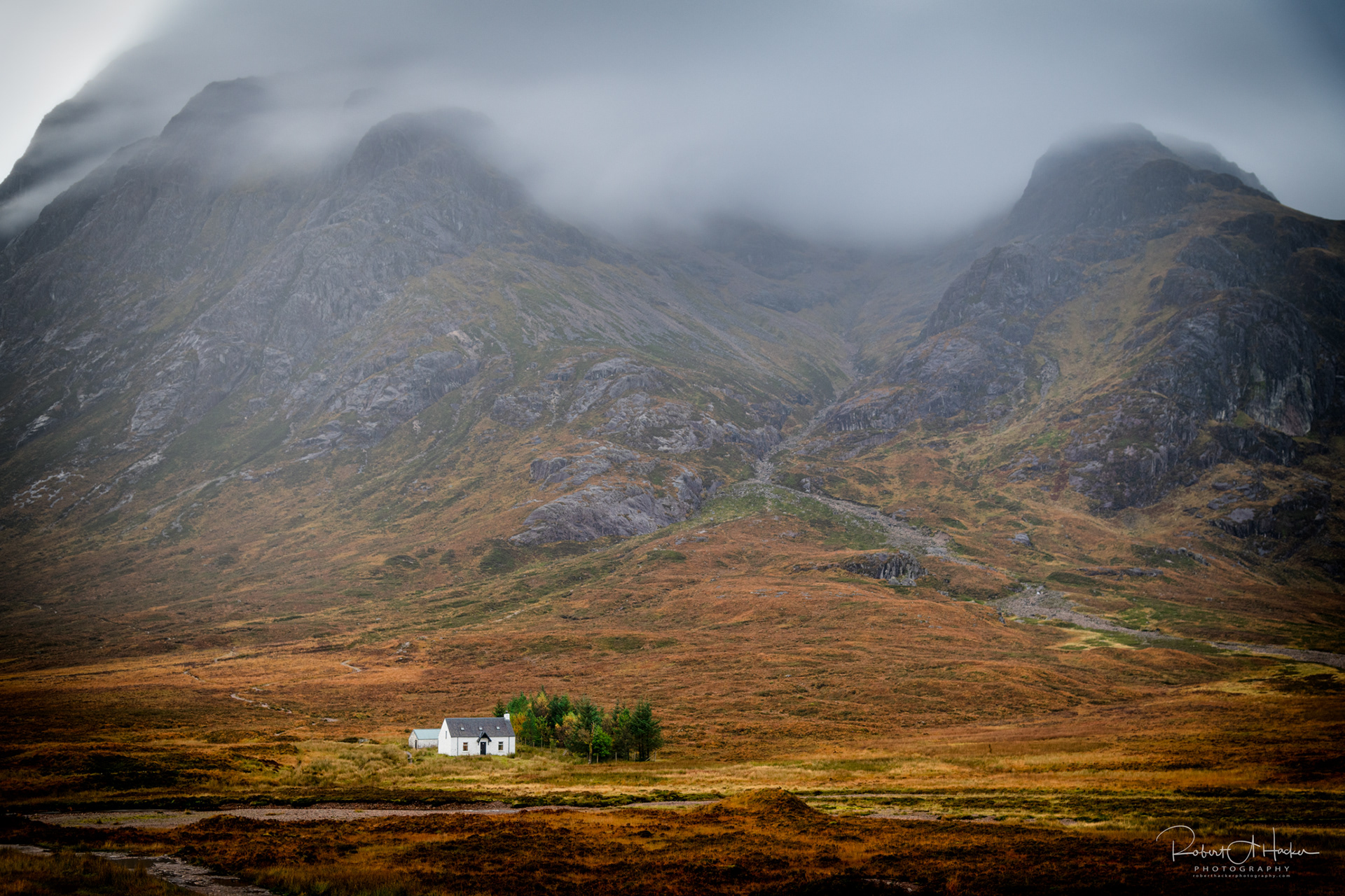 Wee White House in front of Three Sisters