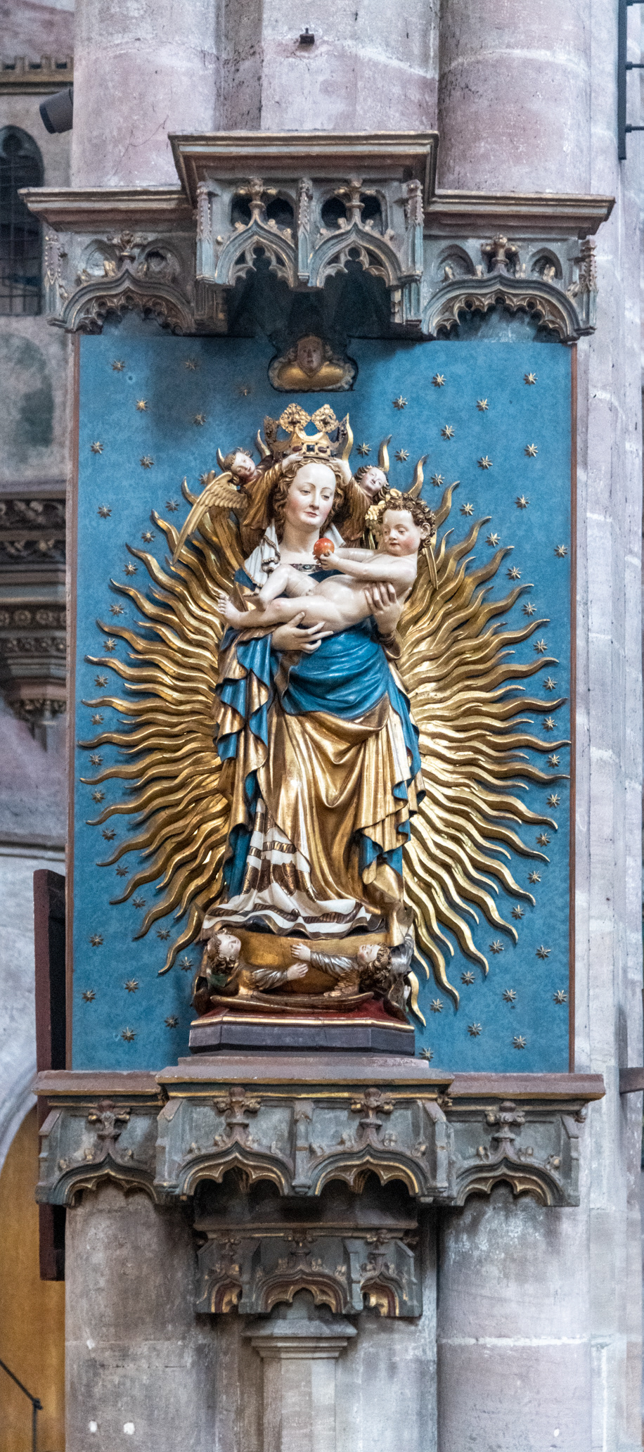 Another Madonna and child statue