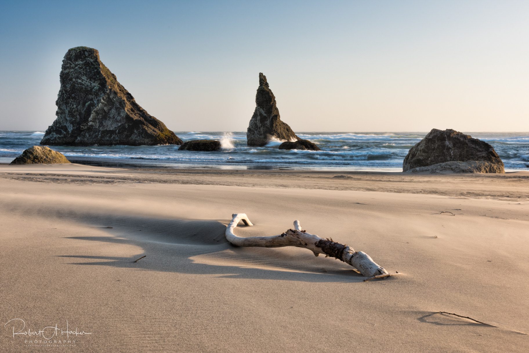 Wizard's Hat formation (center) on Bandon Beach, Bandon, Oregon