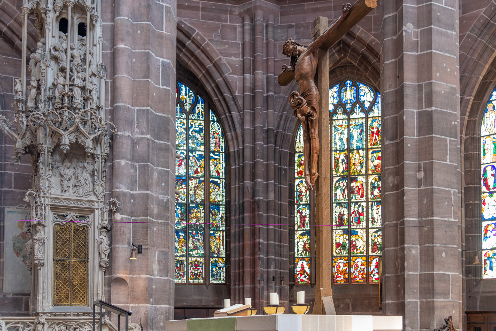 Main altar and crucifix in St Lorenz Church