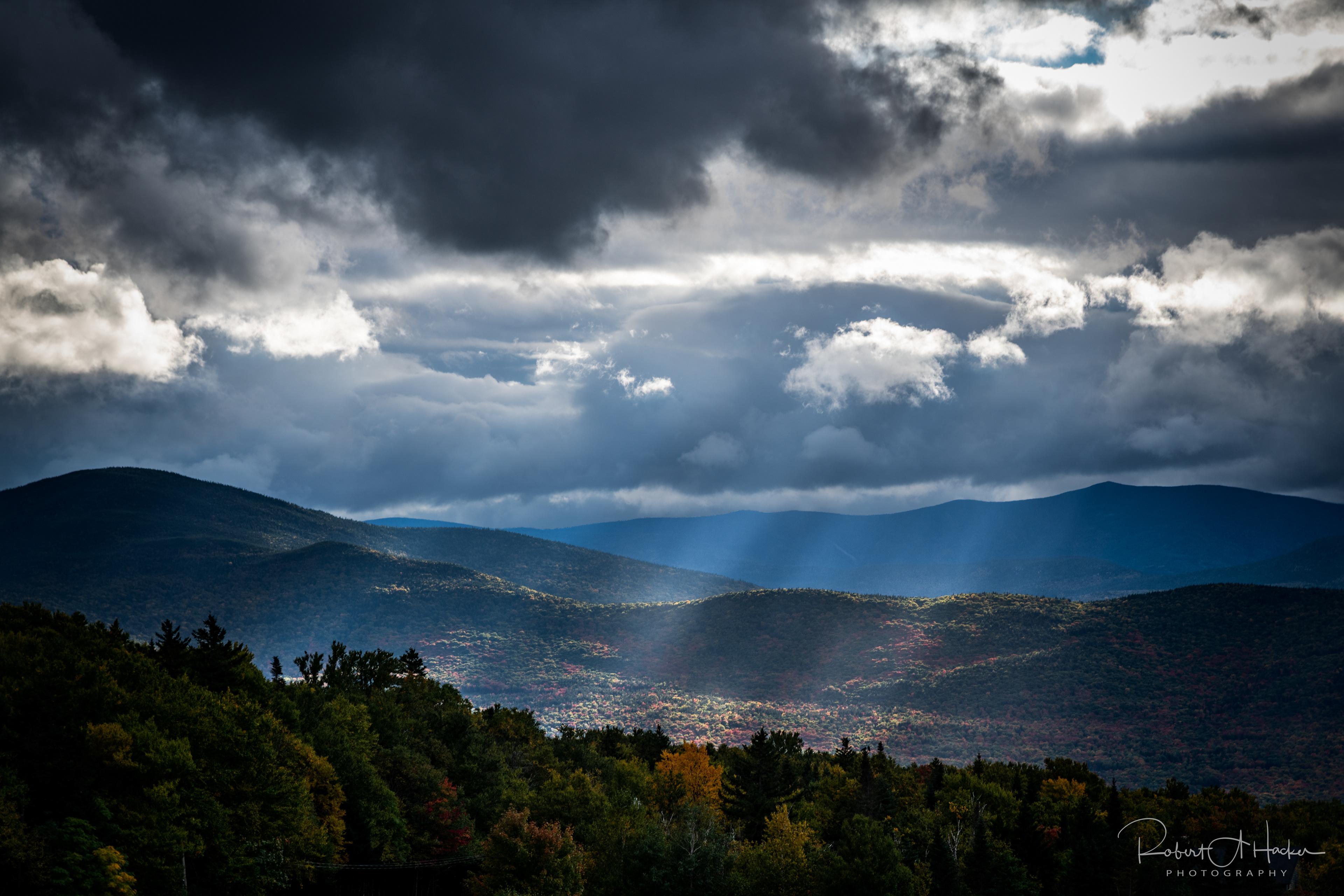 Crepuscular rays on Crawford Notch State Park, NH (along US-302)