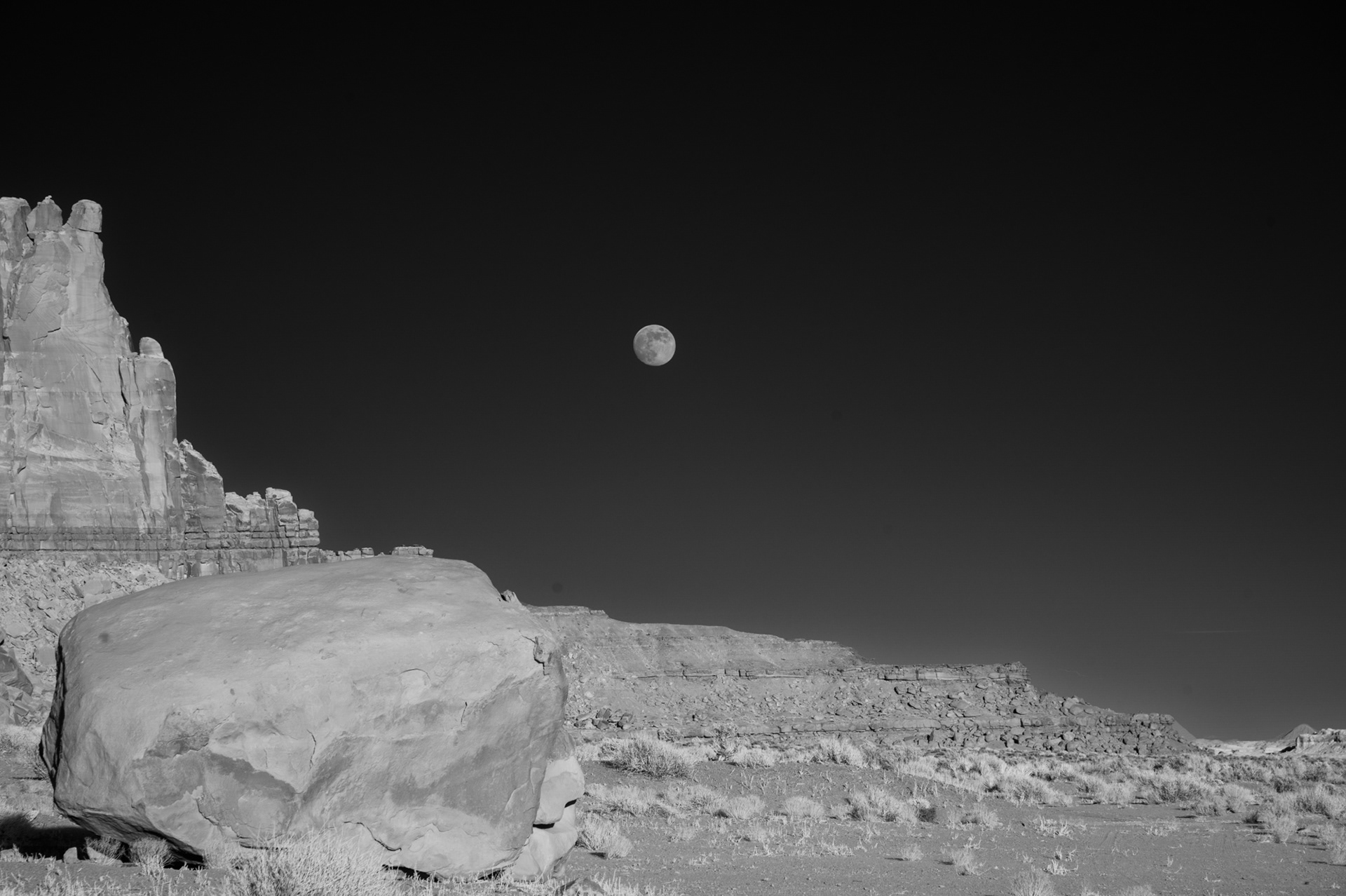 Moonrise at Camel Butte, Monument Valley Navajo Tribal Park