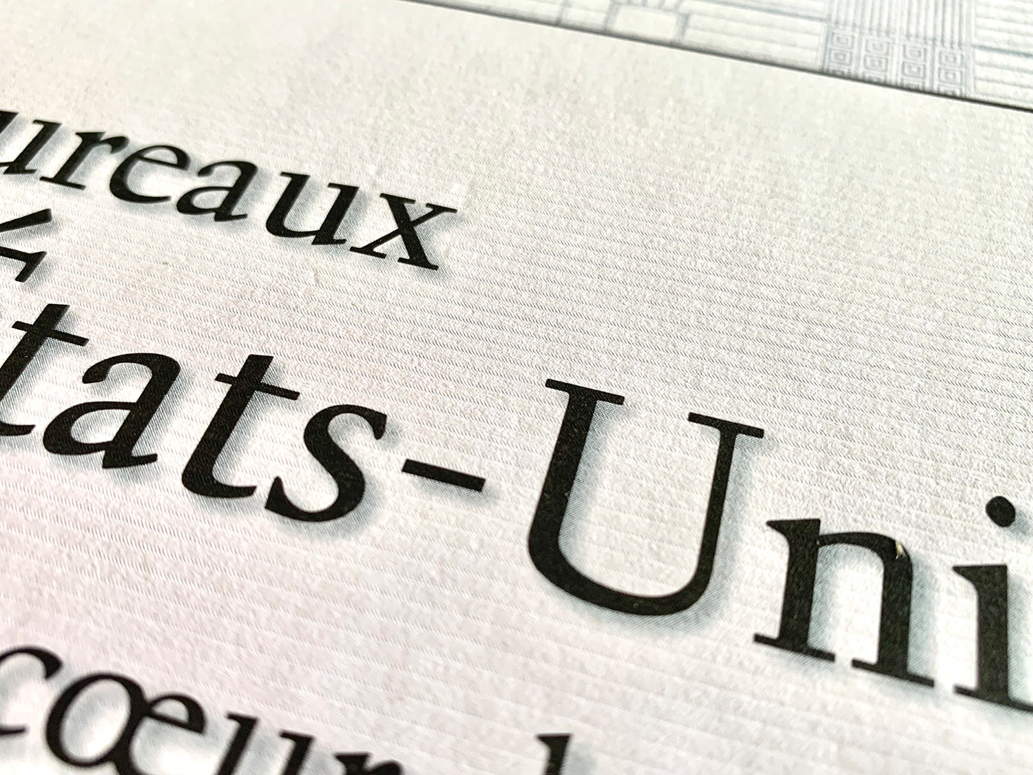 Texte effet ombré sur papier création (donne du relief)