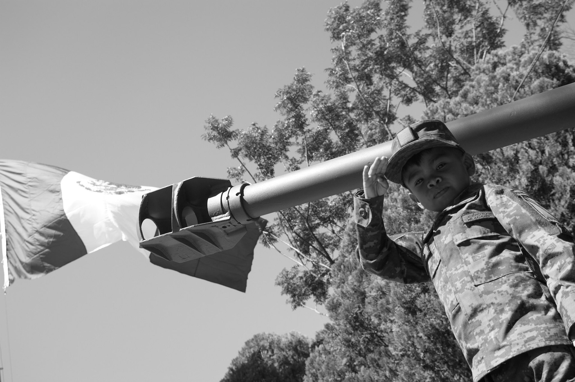 Un guerrero de nacimiento. Juanito, protector de lo más debil, fragil y precioso que existe. La vida misma.