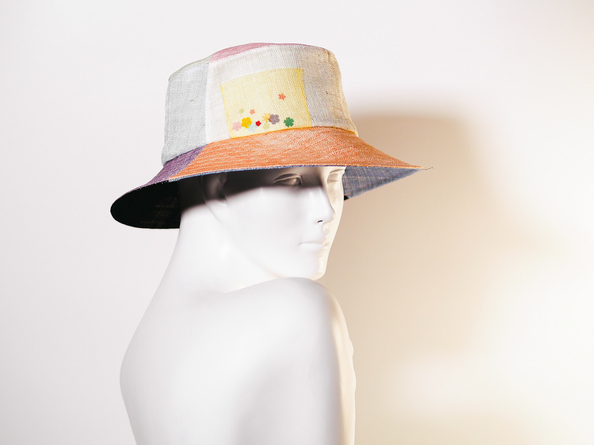 POCQUETTE • multicoloured bucket hat