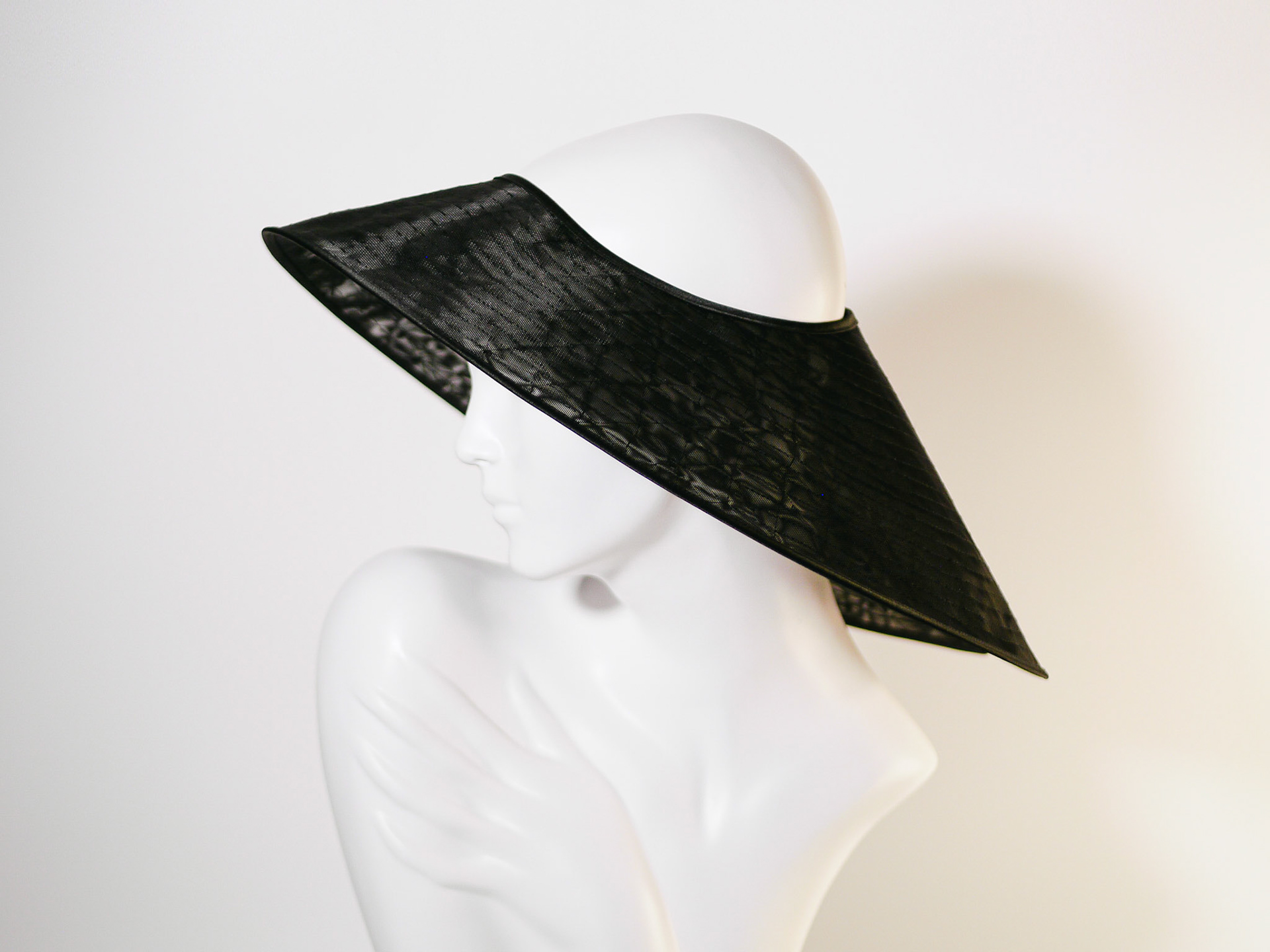 SHADE • packable sunshade