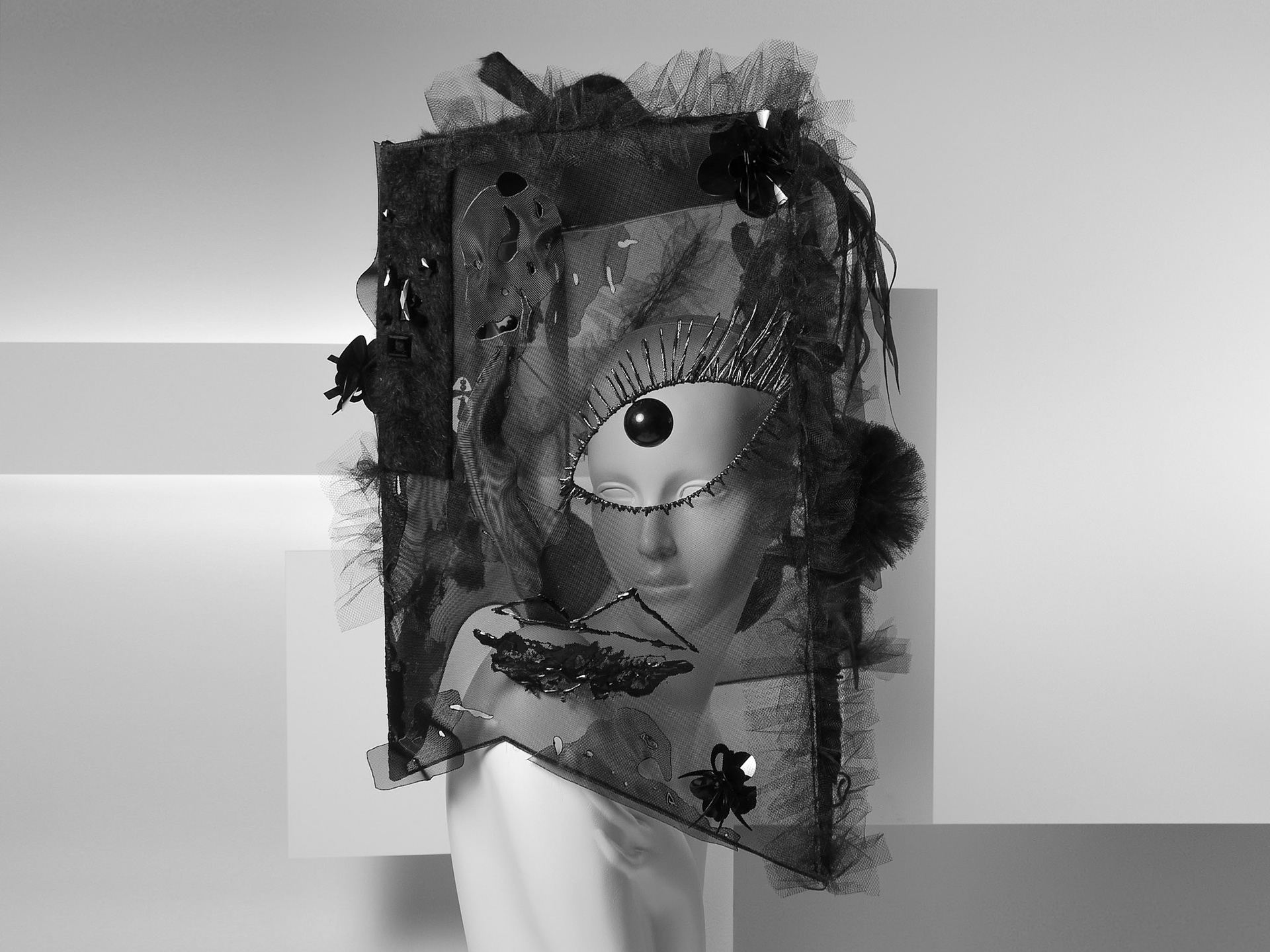 JACQUELINE • cubist helmet