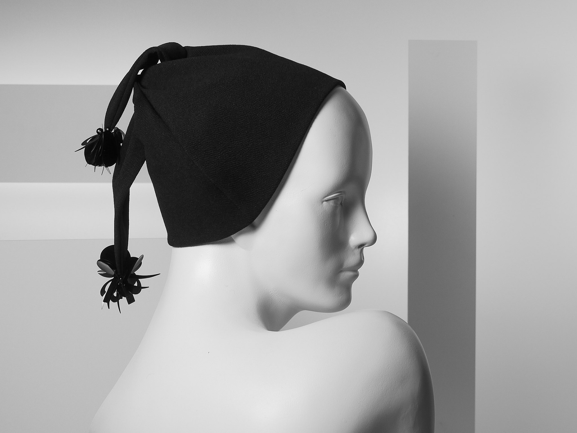 BETTY • knotted beanie