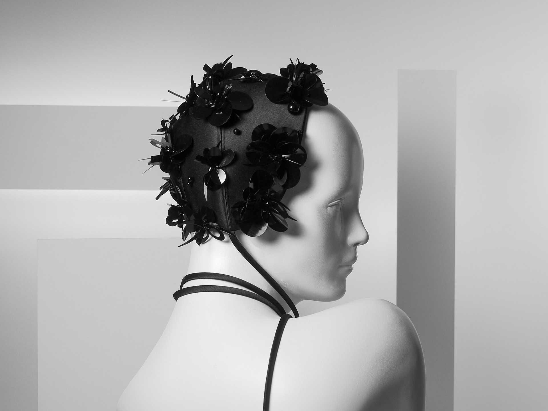 FRANCINE • embroidered caplet