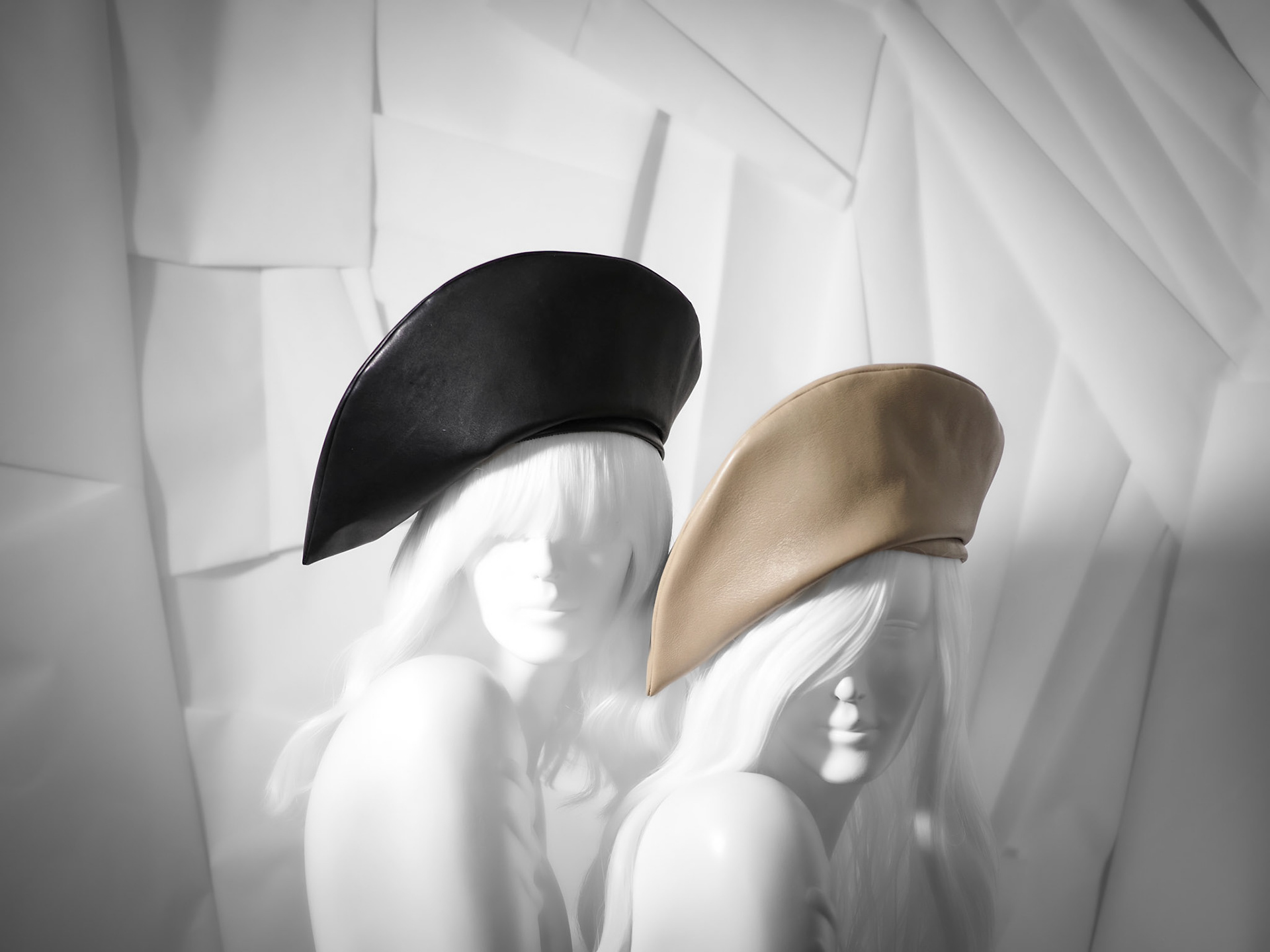 ED • pointed berets in leather