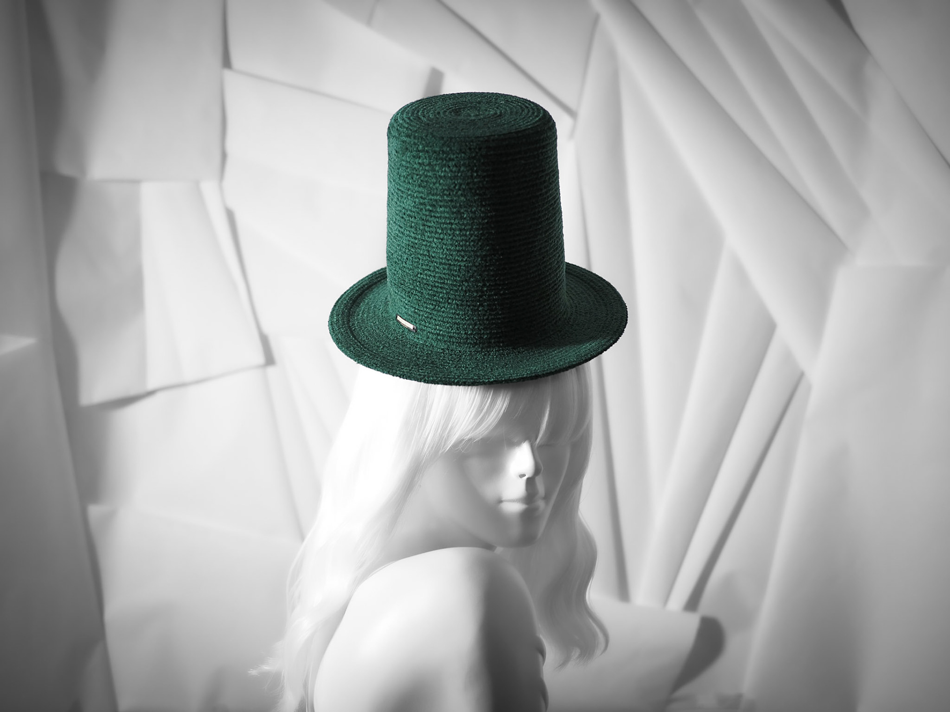 FLO • capotain in stitched chenille braid