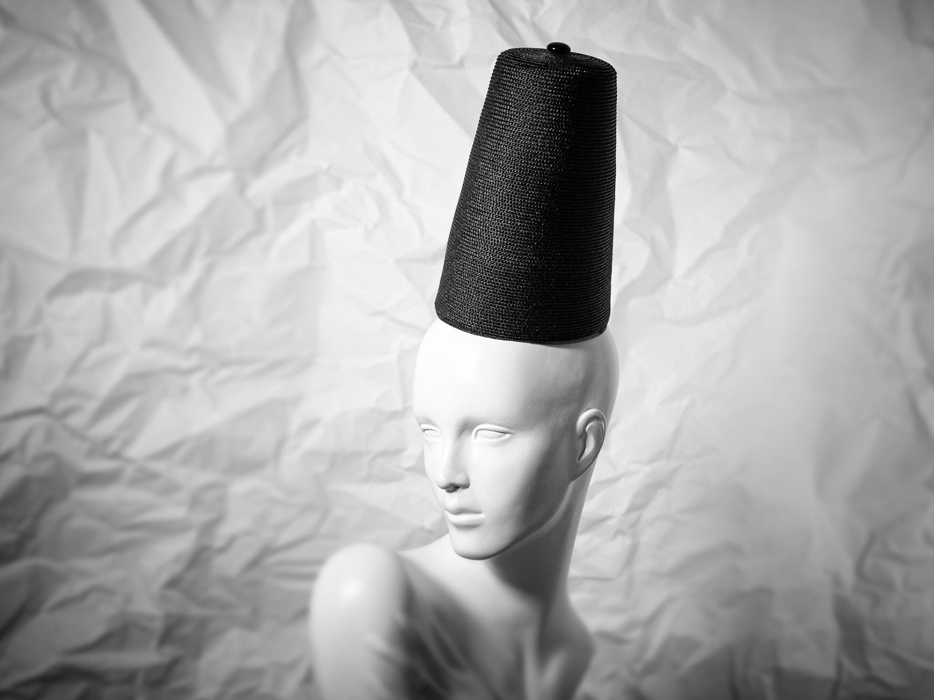 ONYX • elongated fez