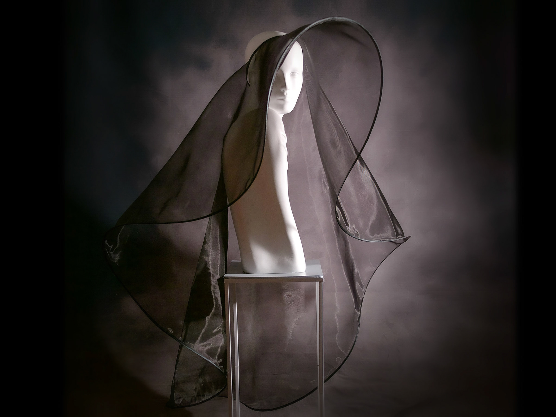 BLUR • minimalist mantilla