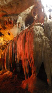 Putri Cave