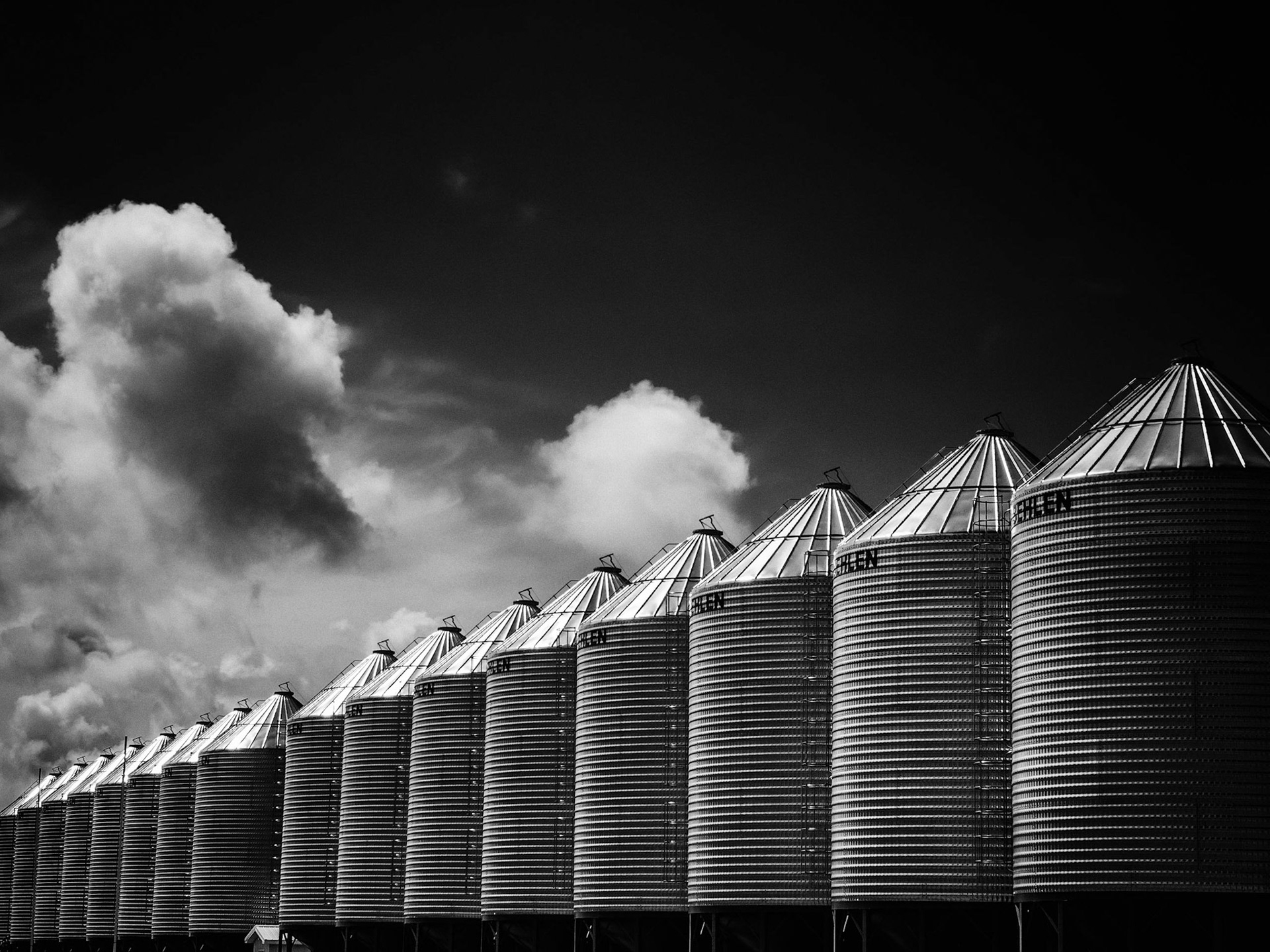 Saskatchewan silos