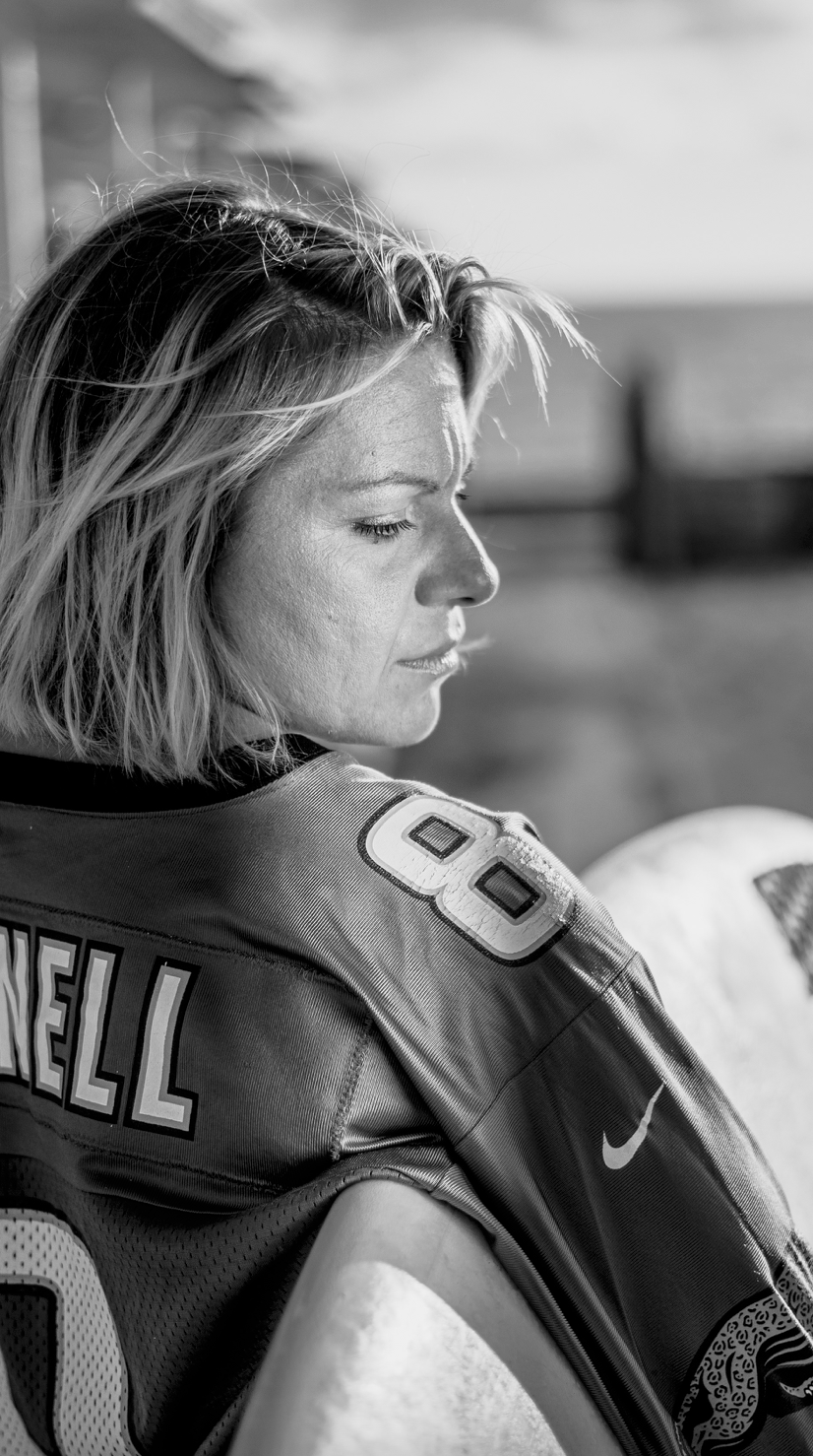 Ritratto preso dalla serie "Woman In Surf"