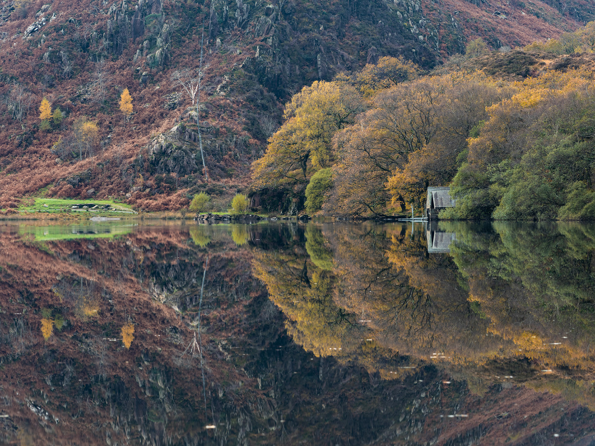 Boat house on Llyn Dinas