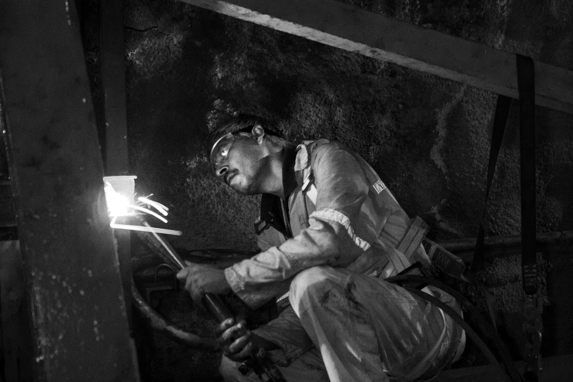 Welder in gold miner, West Rand 
