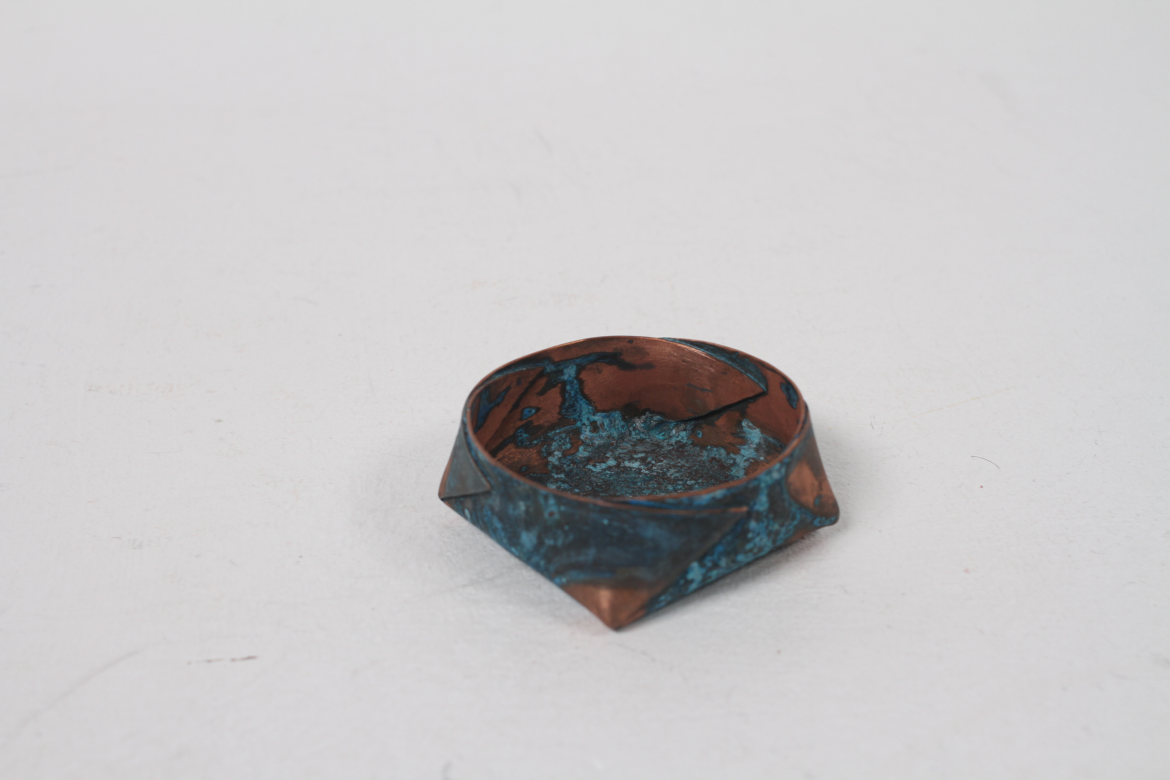 Medium wide Vessel (blue): £125