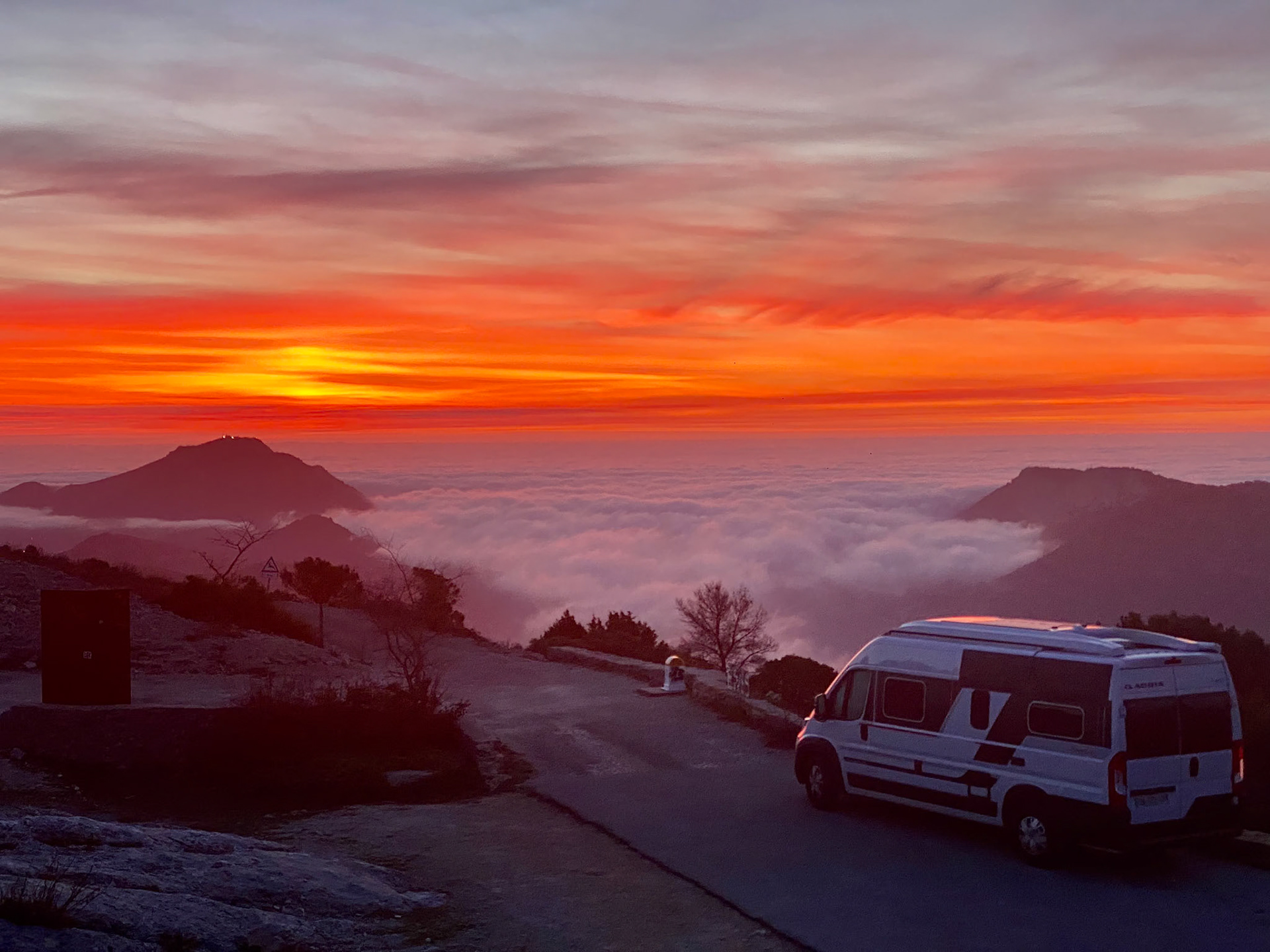 Faron dans les nuages