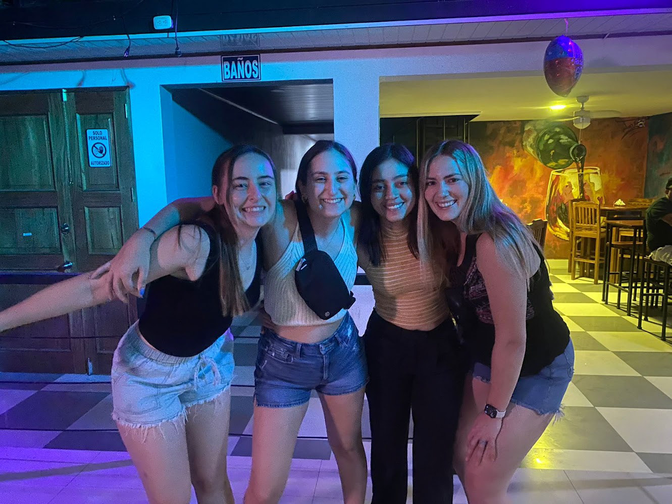 The party continues in El Sauce
