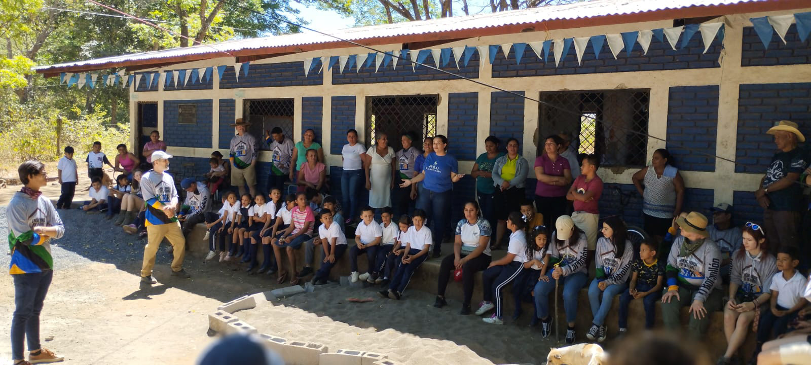 The whole community of El Borbollón came together for the celebration.