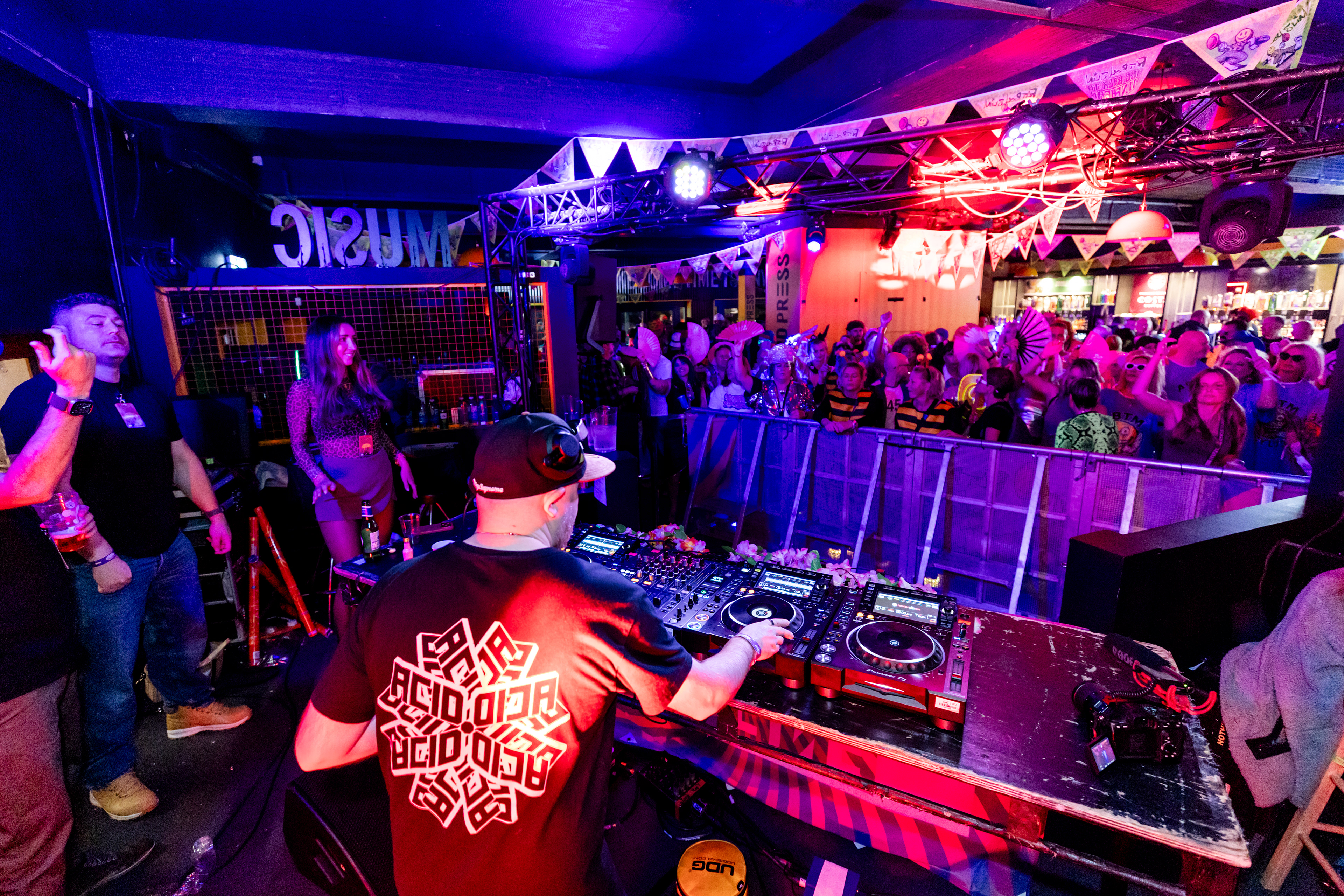 Loz Seka @ Fatboy SLim's All Back To Minehead on the Curious Energy Stage - Photo Credit: IMPACT 20twenty